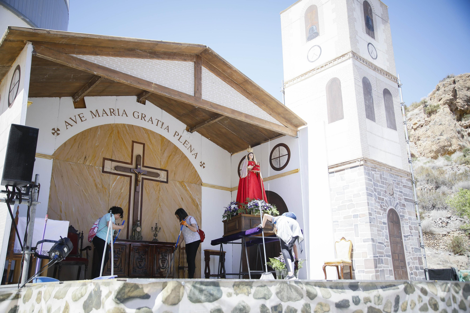 Imágenes de "Canteros y Caciques en la lucha por el Mármol" de Macael
