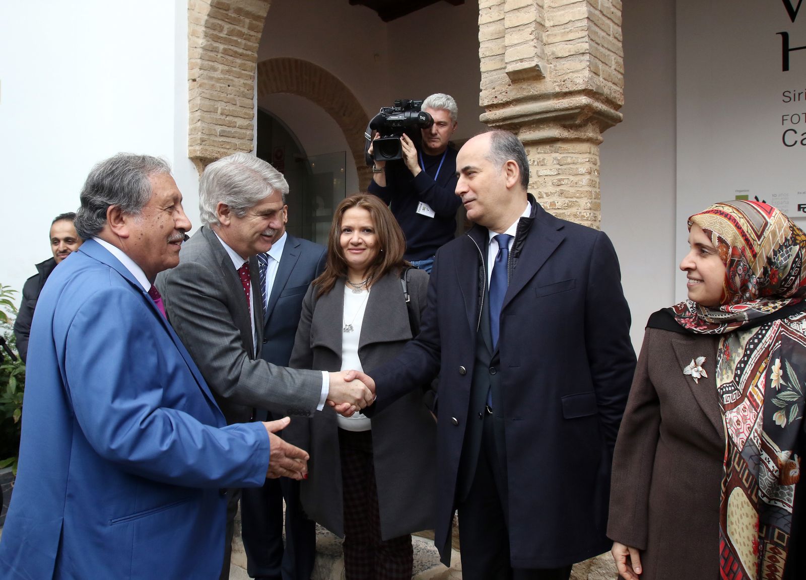 La visita de los embajadores de los países árabes al X aniversario de la casa árabe