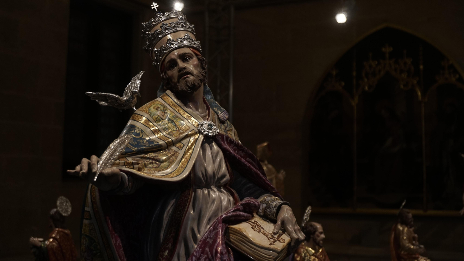 La Hermandad del Cachorro presenta los elementos de su nuevo paso.