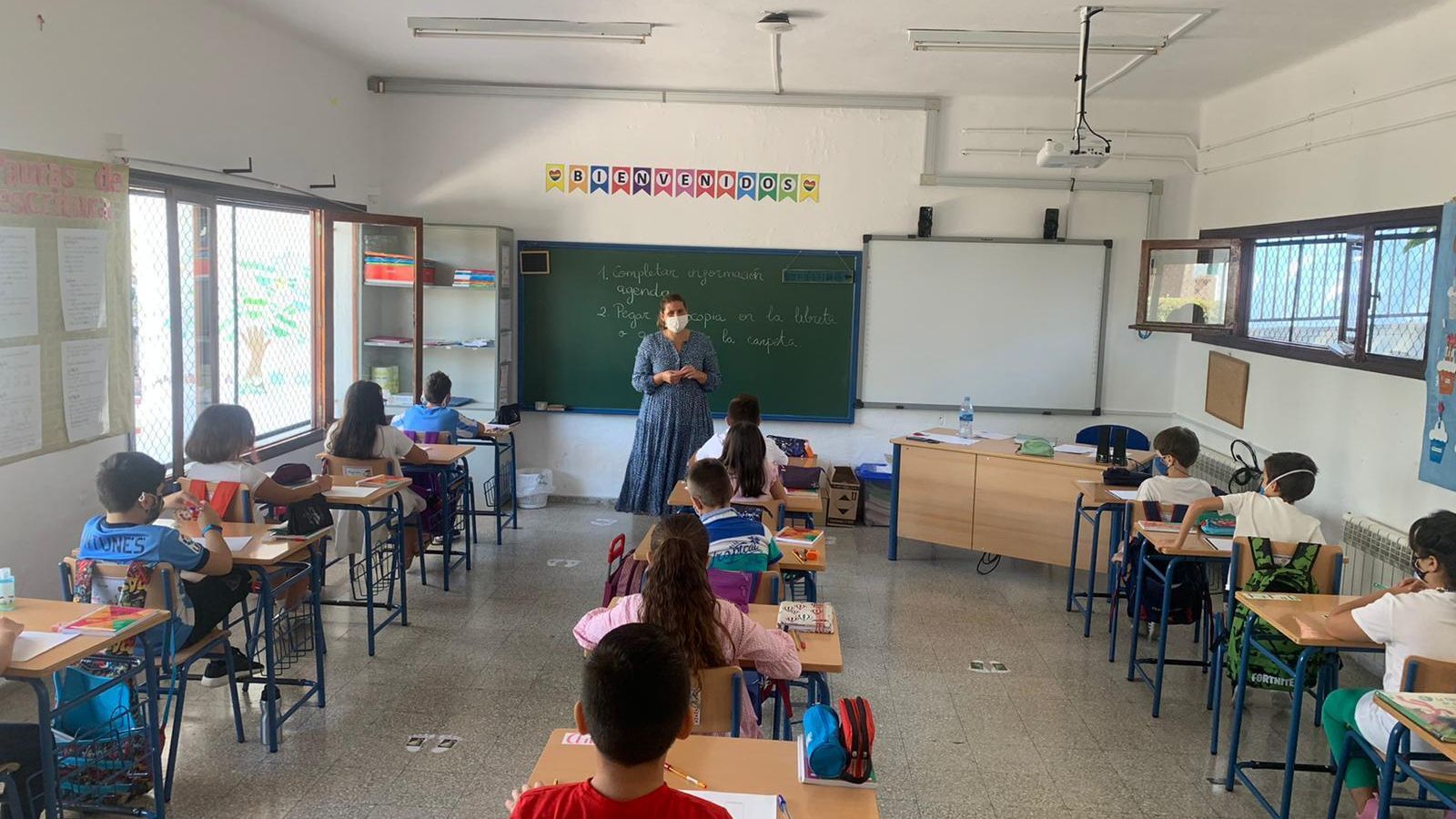 Una clase de Primaria del colegio Nuestra Señora de Gracia de Riogordo. Una clase de Primaria del colegio Nuestra Señora de Gracia de Riogordo.