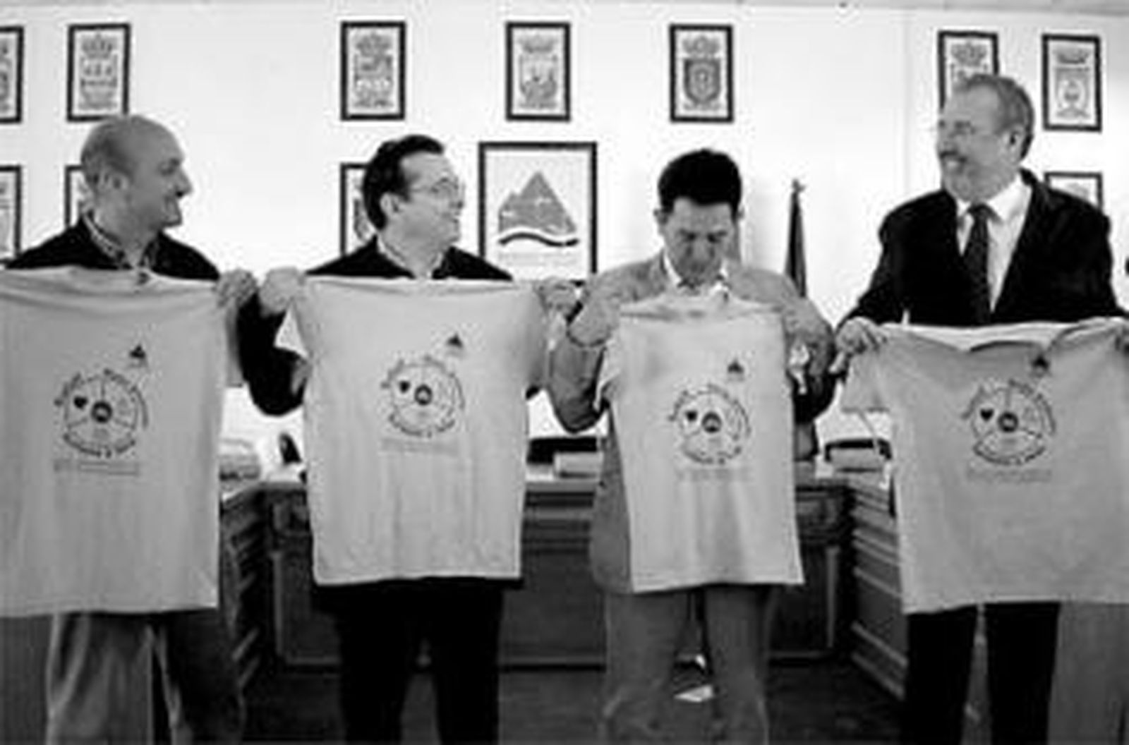 Algunos de los convocantes de la marcha.