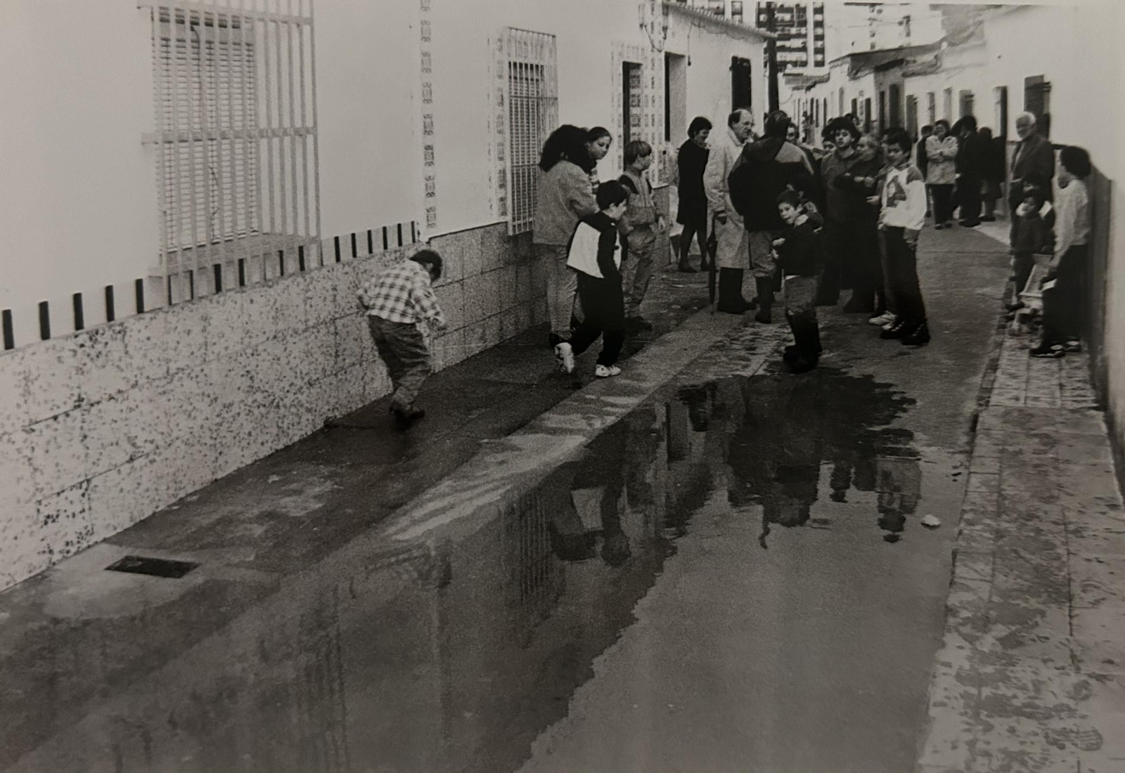 Efectos de las inundaciones de Huelva en 1996 en Marismas del Odiel y Barriada de la Navidad.