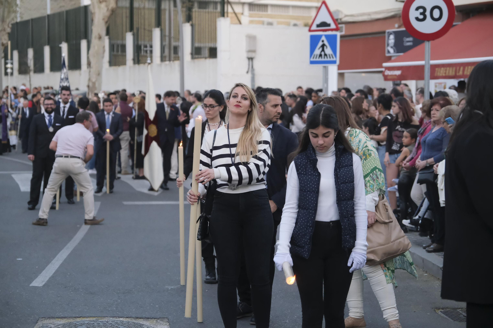 La procesión del Señor de la Bondad de Córdoba, en imágenes