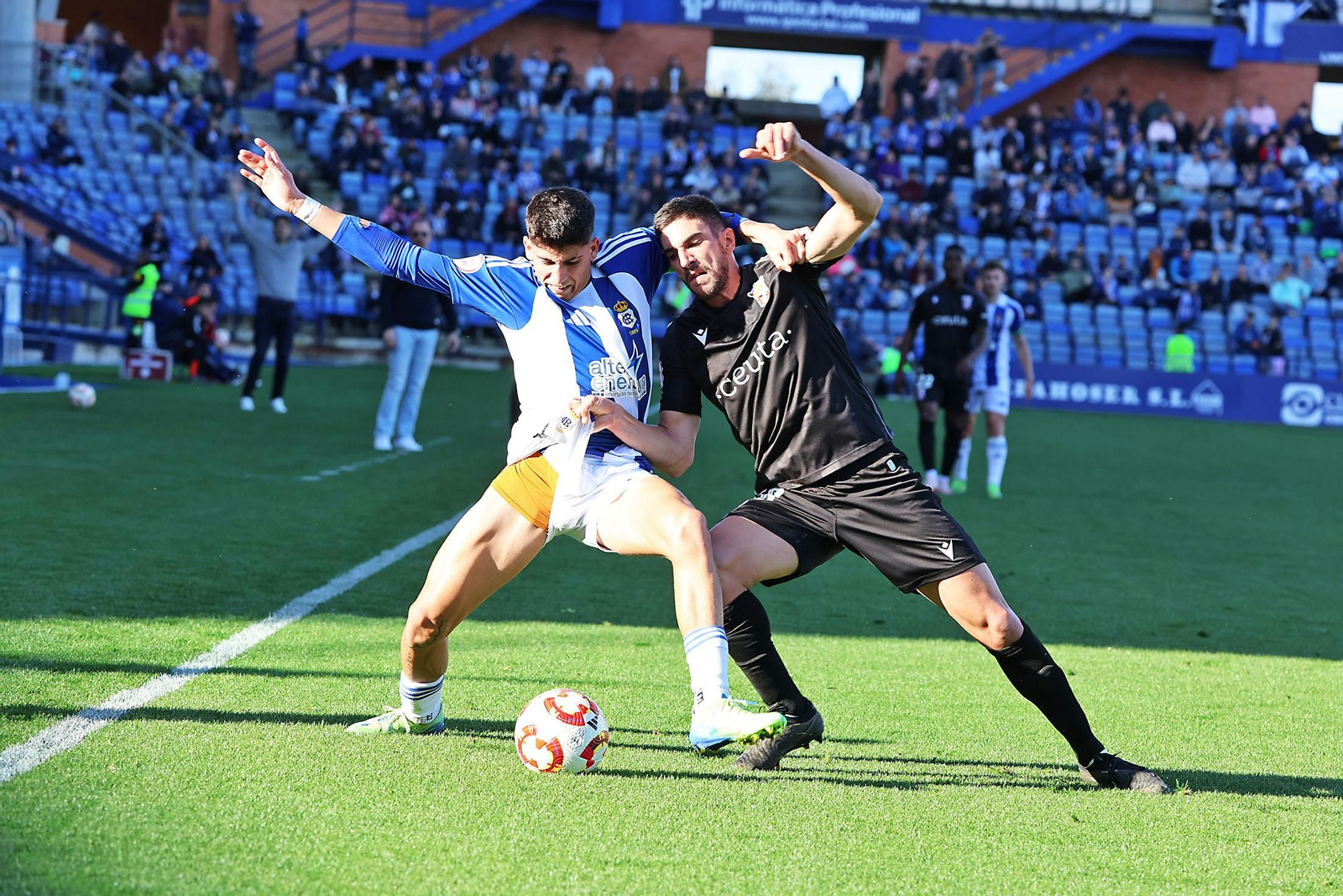 Las imágenes del encuentro entre el Recreativo de Huelva y el Ceuta