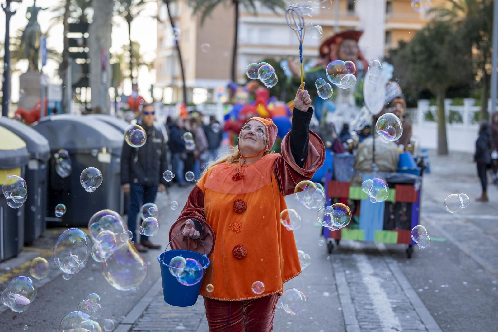 Las imágenes de la Cabalgata del Humor del Carnaval de Cádiz 2025