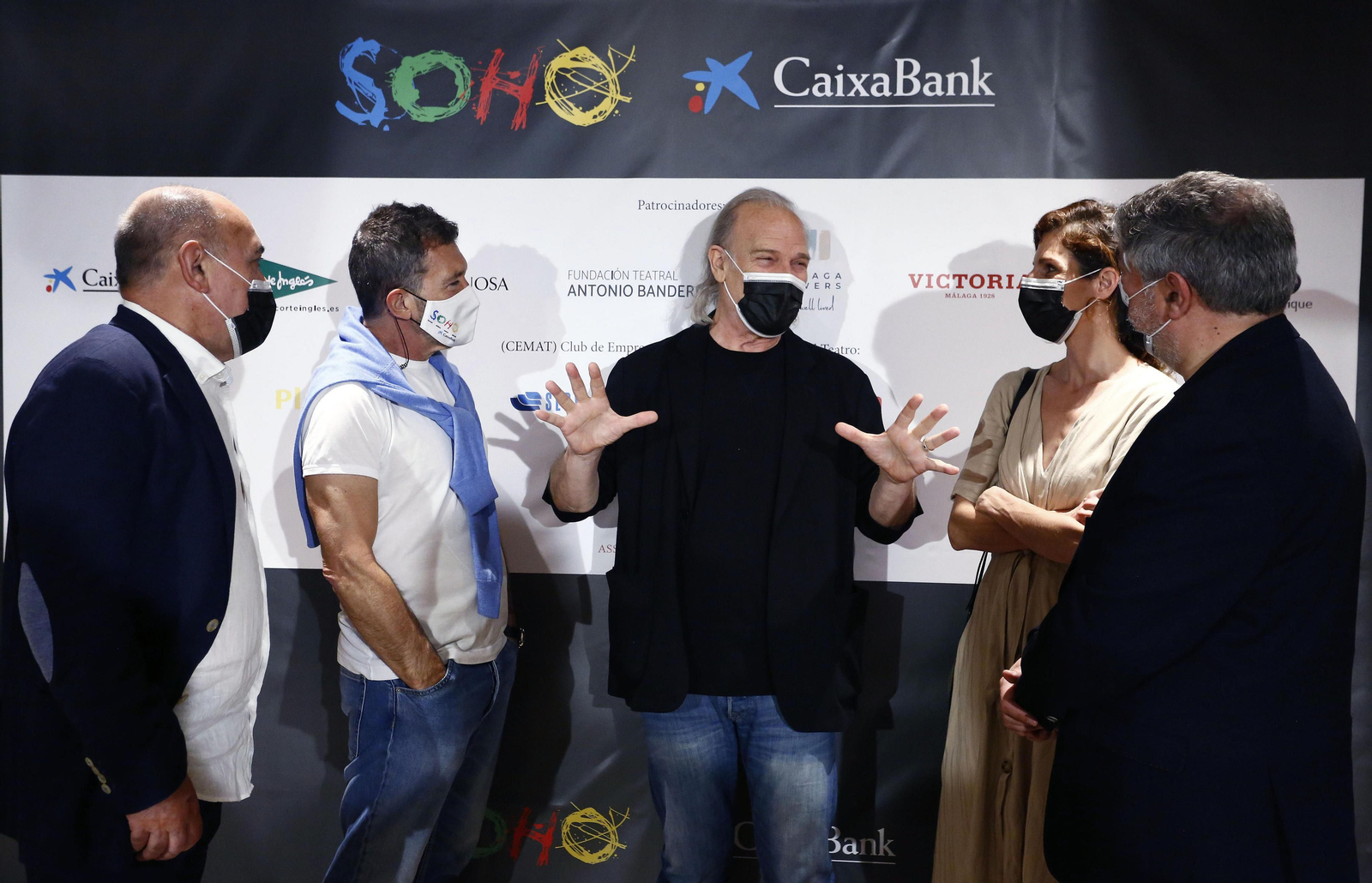 Arturo Querejeta, Antonio Banderas, Lluís Homar, Beatriz Argüello y Xavier Albertí, este miércoles, en la presentación de 'El príncipe constante' en el Teatro del Soho. Arturo Querejeta, Antonio Banderas, Lluís Homar, Beatriz Argüello y Xavier Albertí, este miércoles, en la presentación de 'El príncipe constante' en el Teatro del Soho.