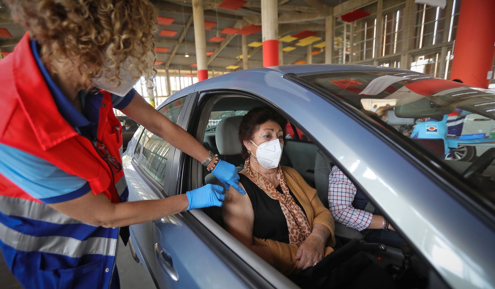 Amplían los puntos de vacunación masiva
