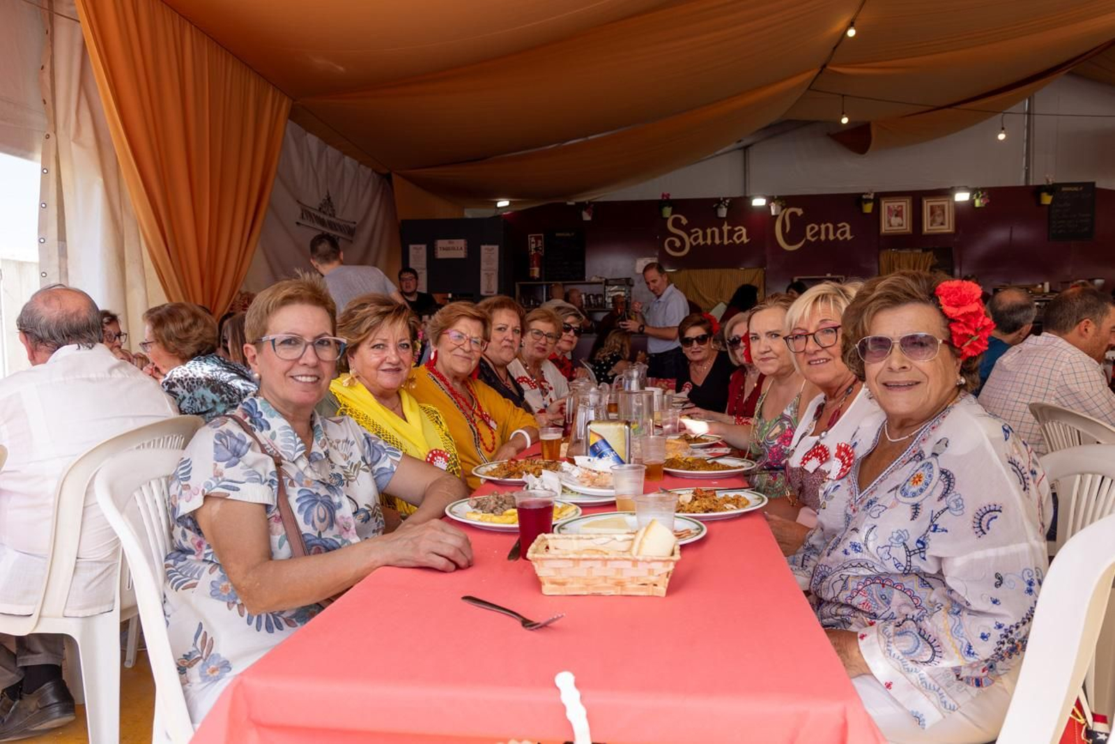 Las comidas de empresa se suceden en la Feria de San Lucas
