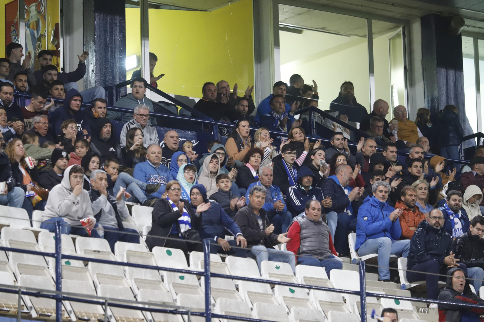 Imágenes del encuentro entre el Recreativo Huelva y el San Fernando