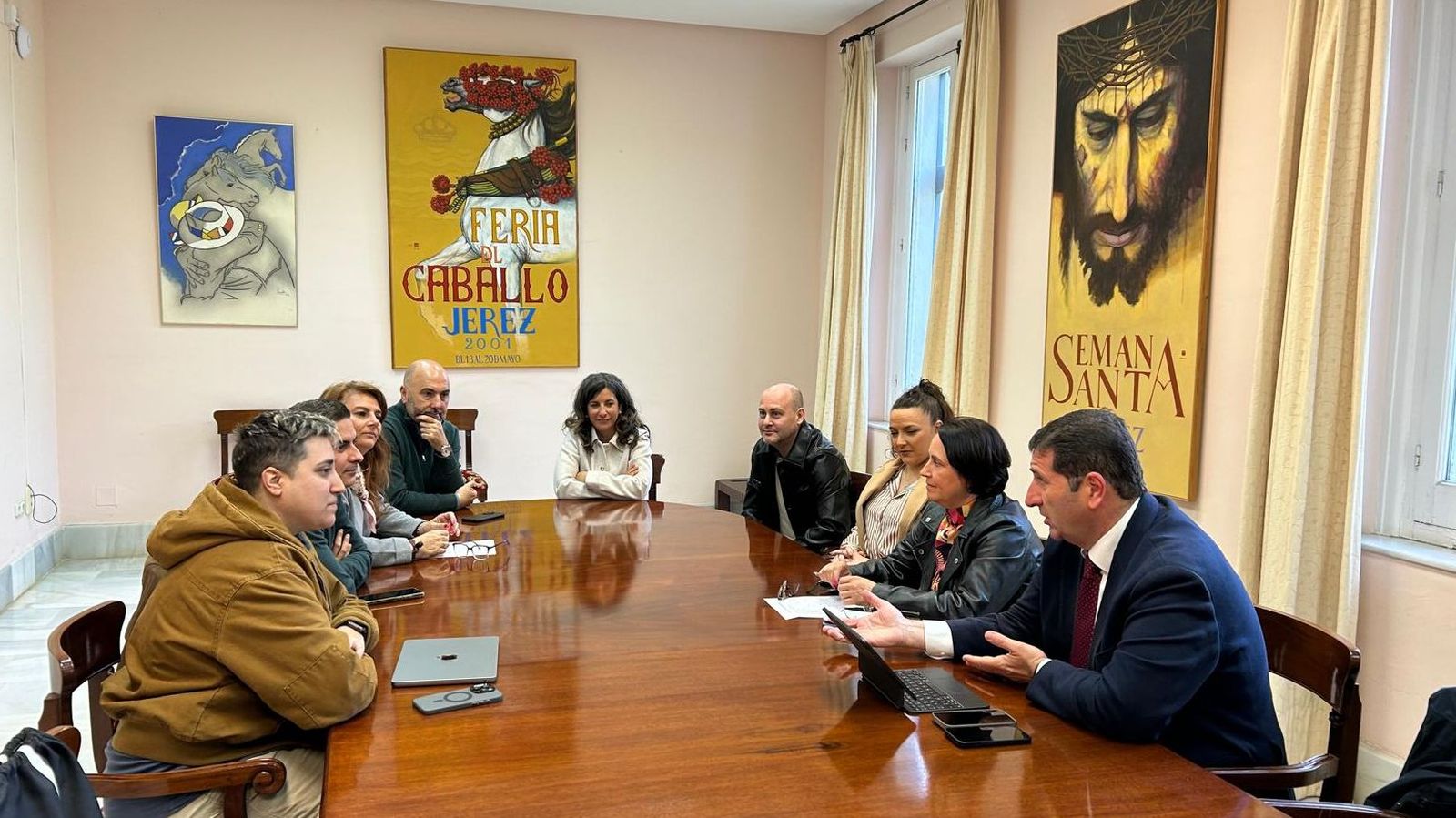 Ignacio Martínez y Nela García han mantenido un encuentro con el comité de empresa de Teleperformance.