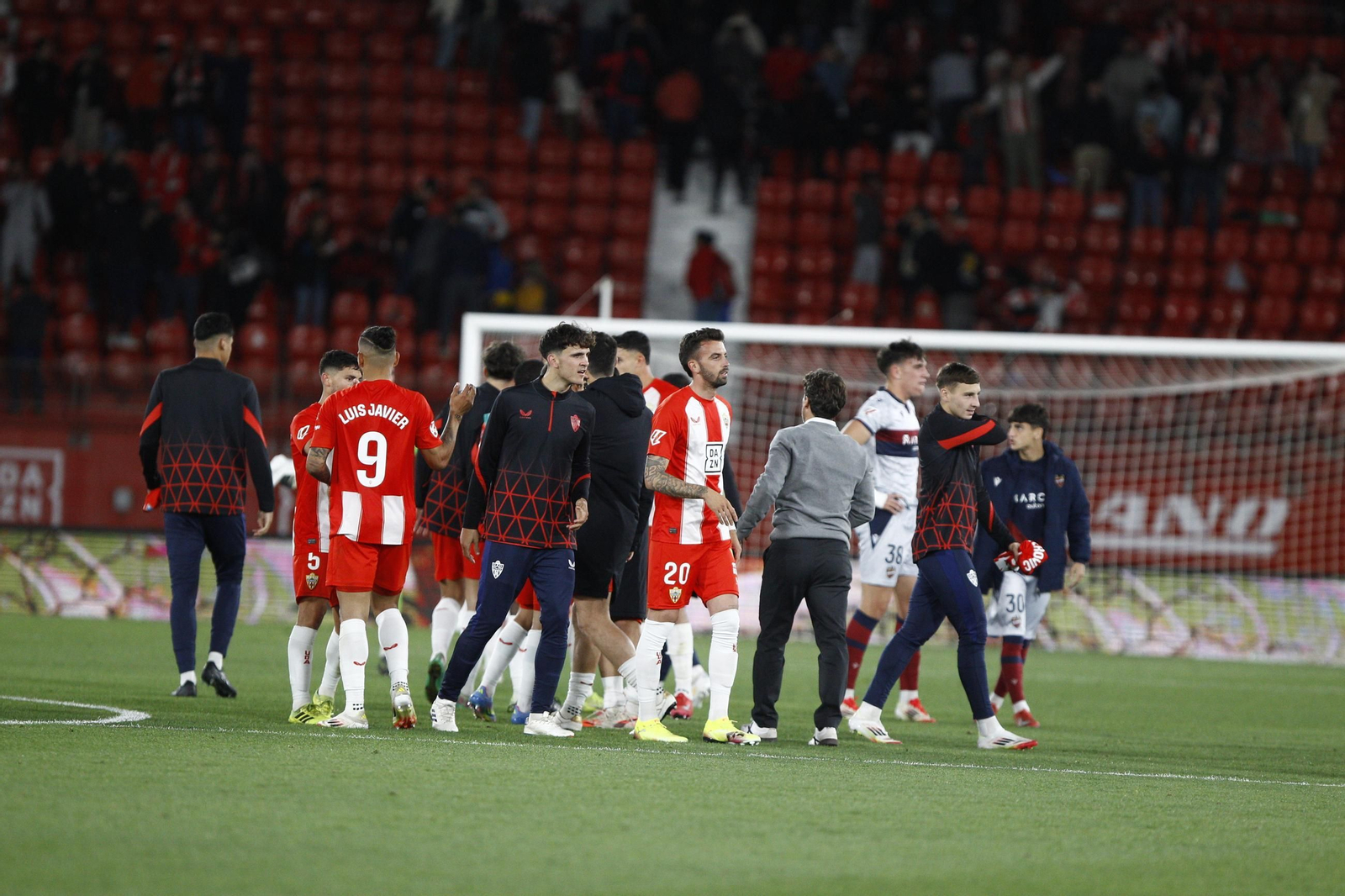 Las mejores imágenes del partido U.D. Almería-Levante U.D.