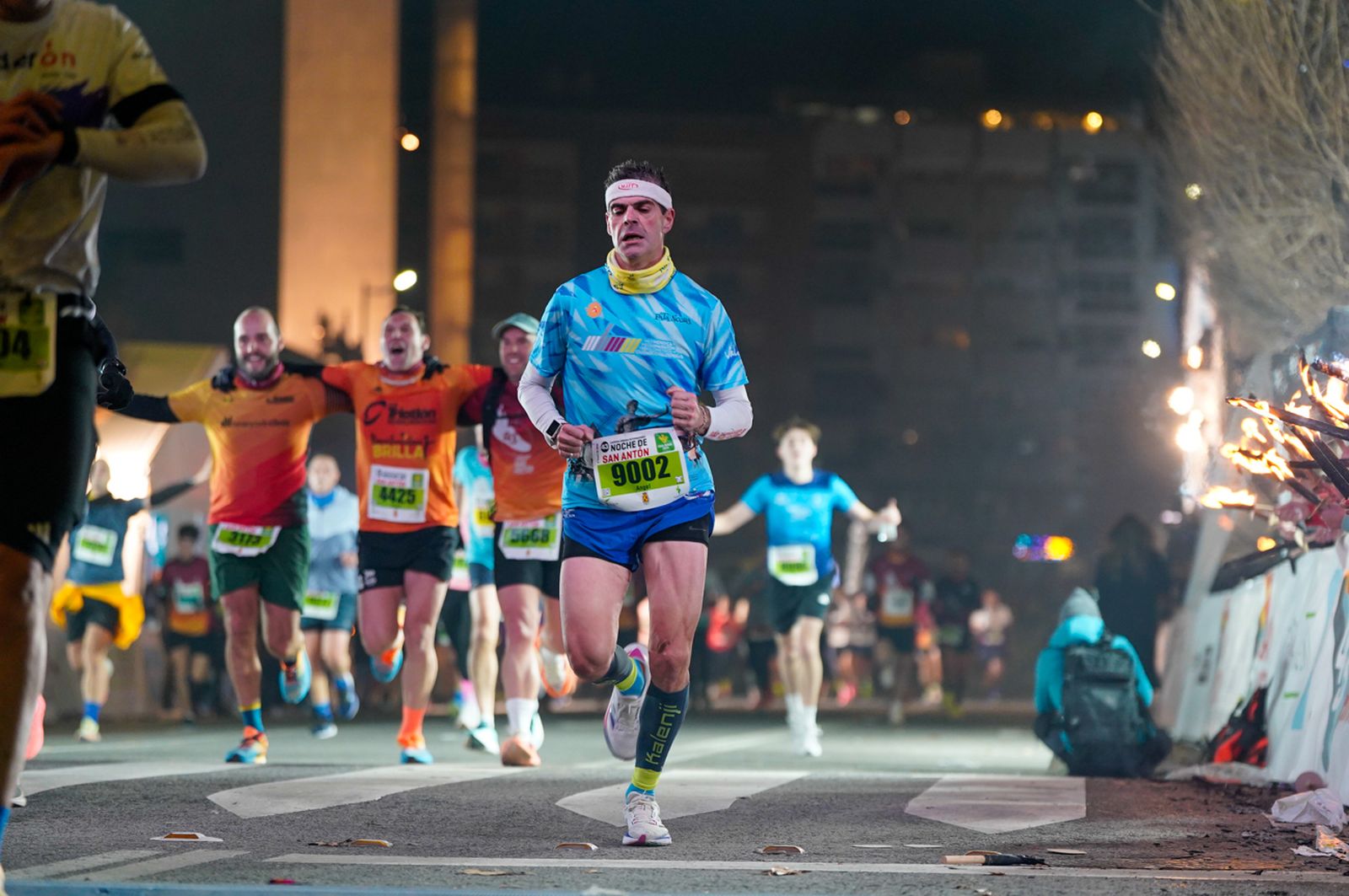 En imágenes: búscate en tu llegada a meta de la Carrera de San Antón 2026 (8)