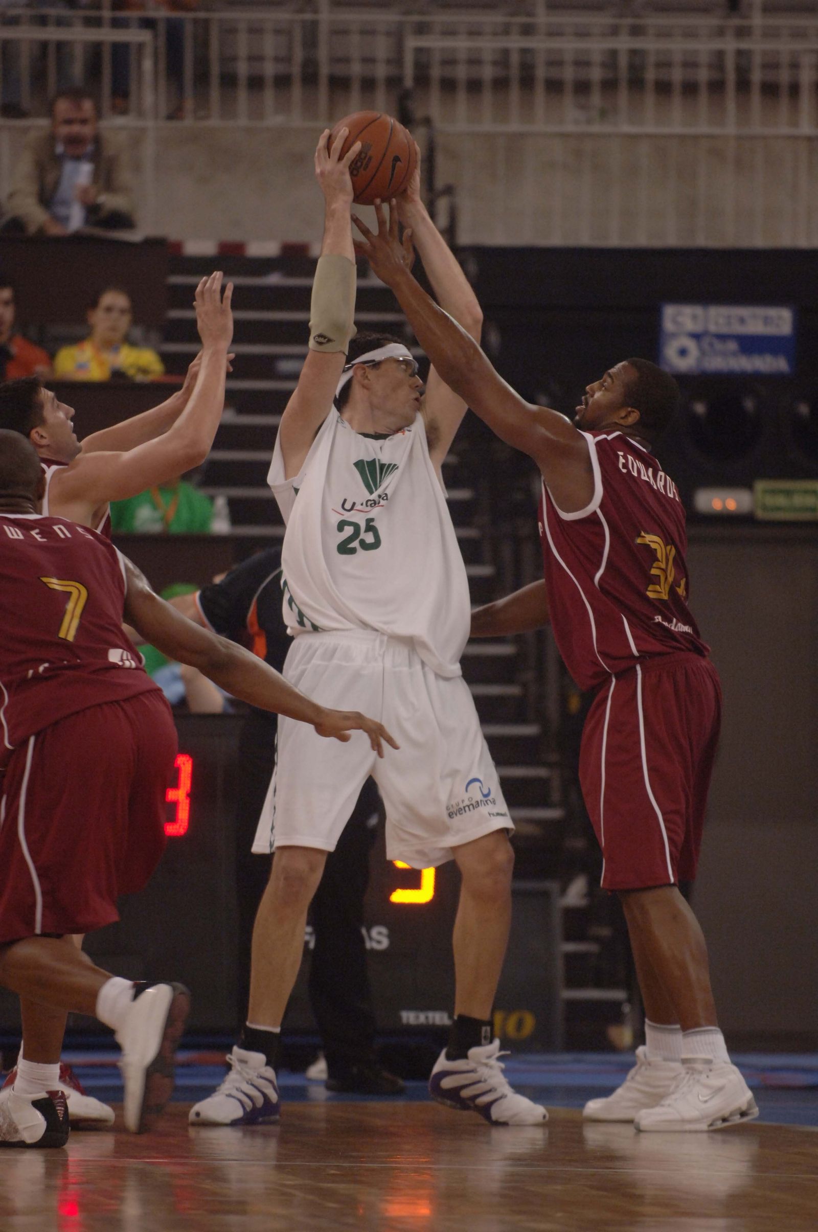 Daniel Santiago, en la Supercopa 2005.