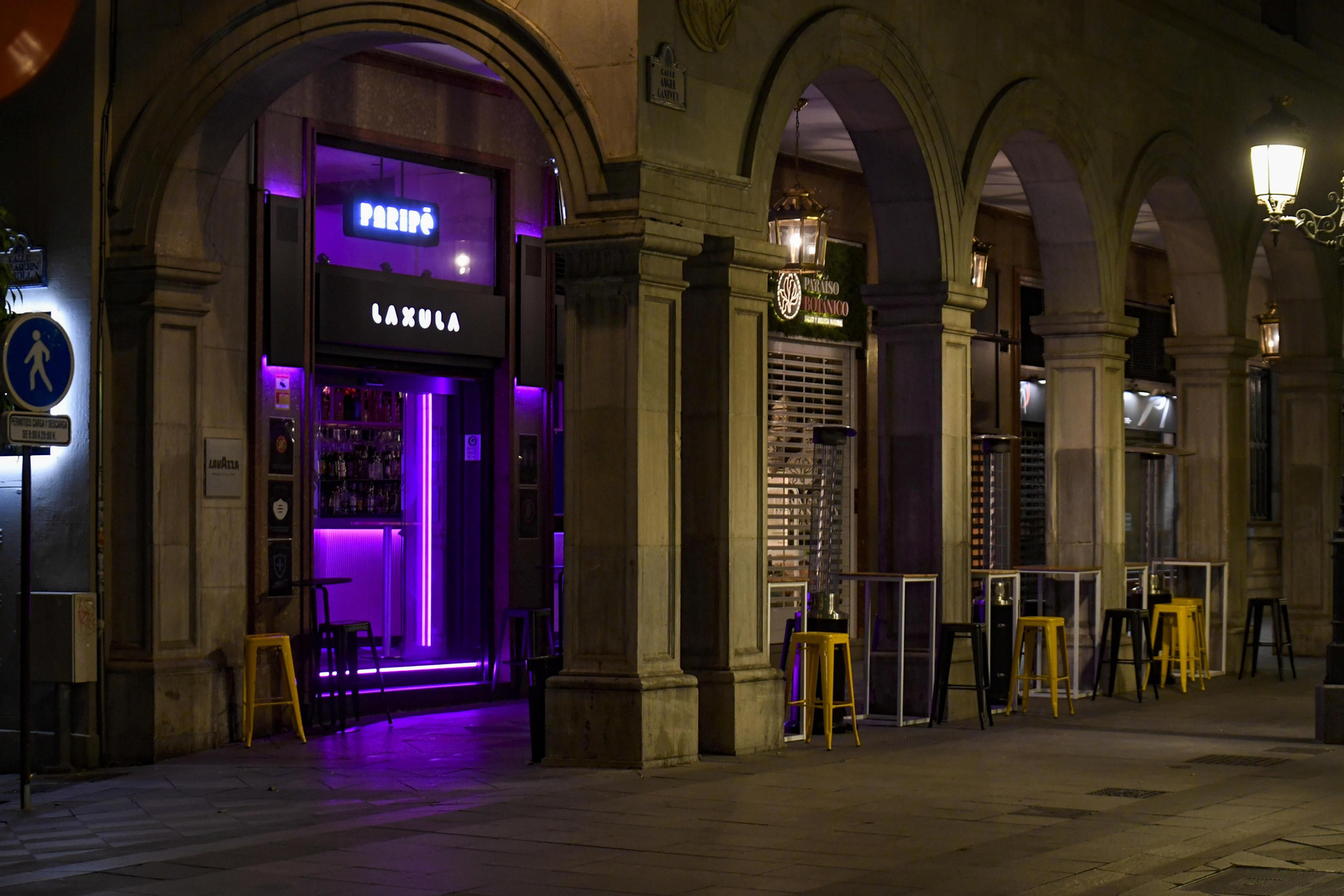 Desescalada en Granada: discotecas abiertas hasta las 2 de la mañana, bares hasta medianoche y viajes entre comunidades