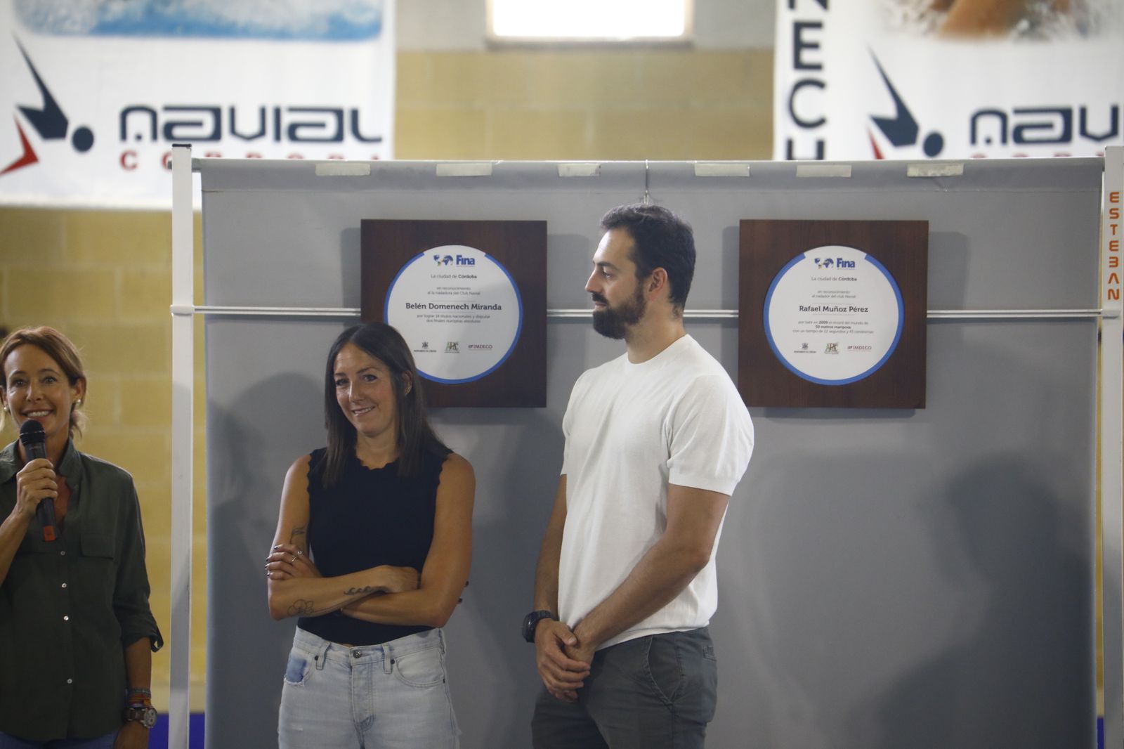El homenaje de Córdoba a los nadadores Rafa Muñoz y Belén Domenech, en imágenes