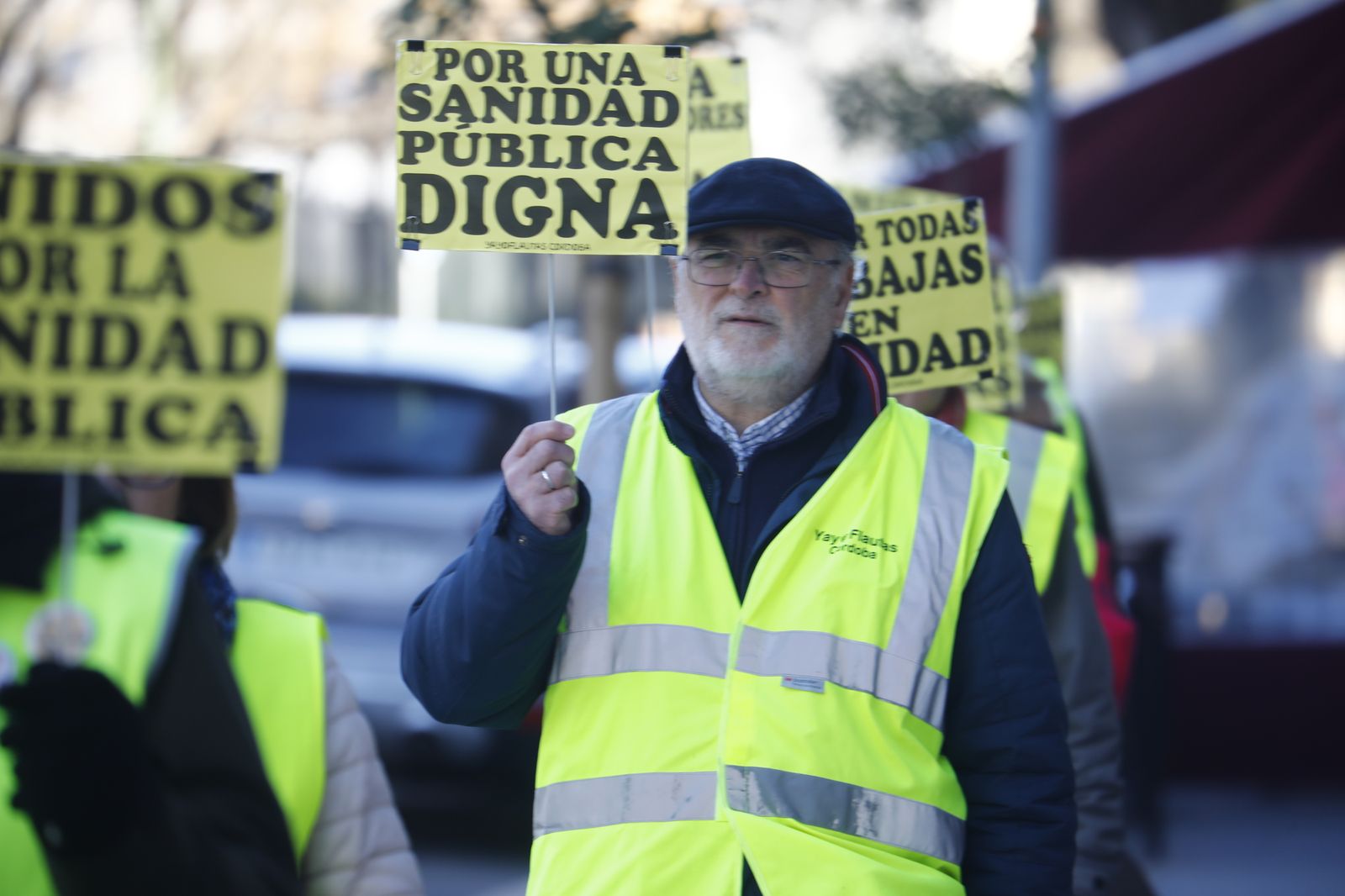 La nueva protesta del colectivo Yayoflautas de Córdoba, en imágenes