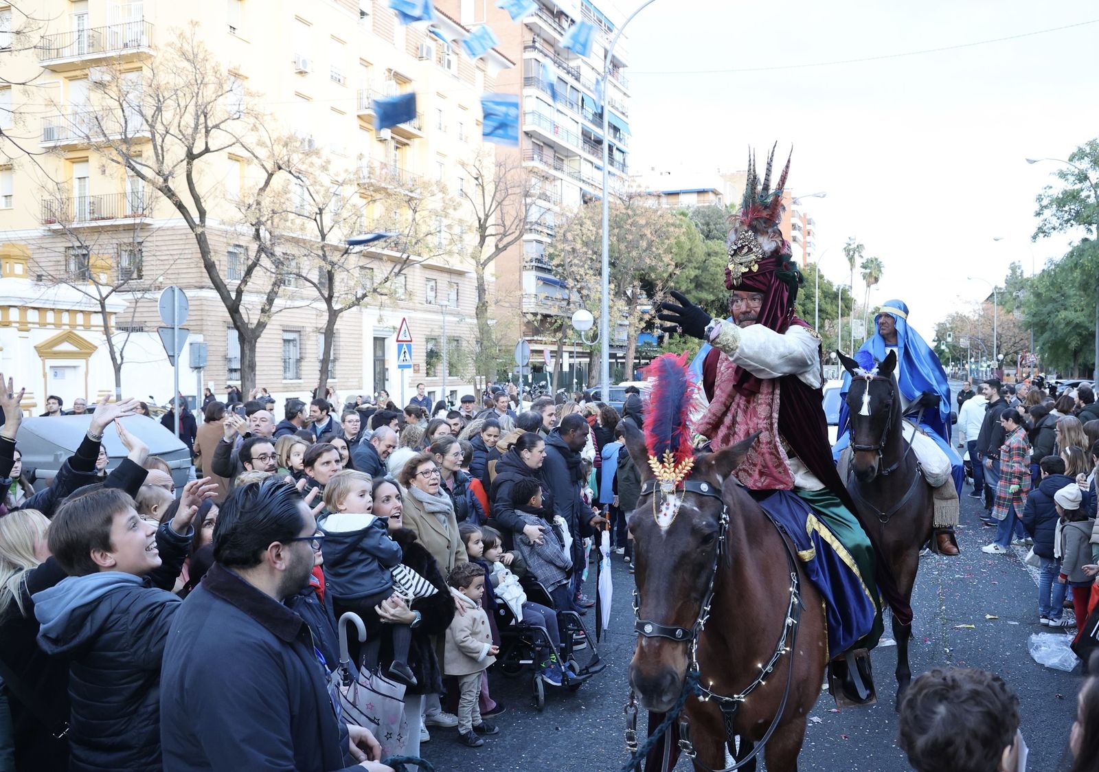 Las fotos del Heraldo de los Reyes Magos en Nervión