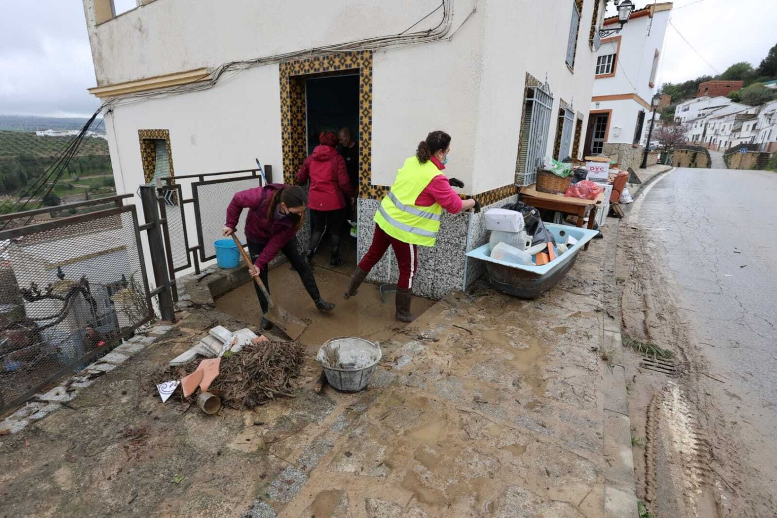 Los destrozos en Setenil tras la riada, en imágenes