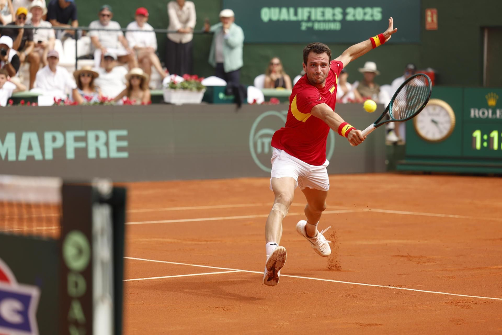 Un Pedro Martínez impecable iguala la eliminatoria de Copa Davis en Marbella (6-1, 4-6 y 7-6)
