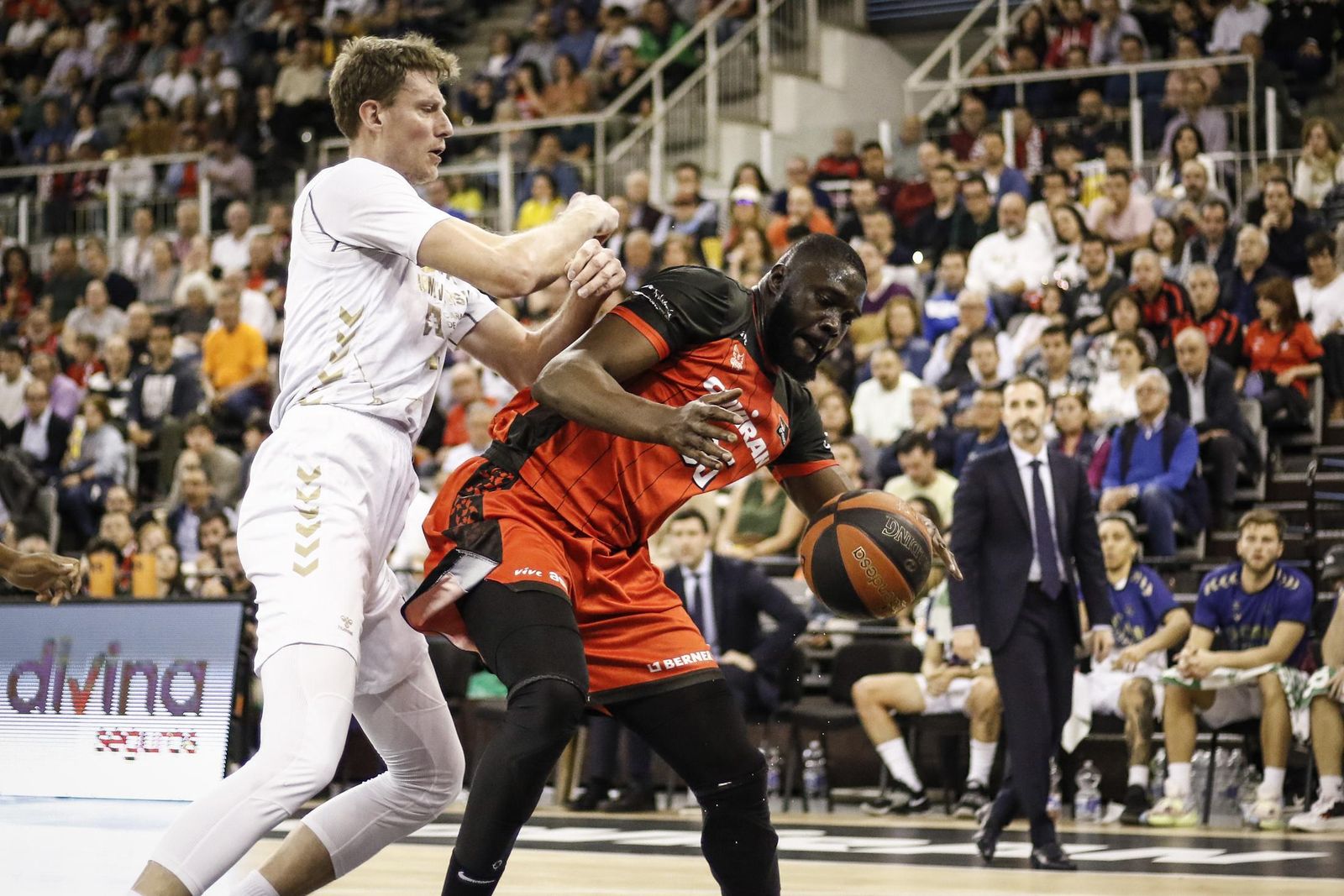 Ndoye está cada vez más integrado y en forma.