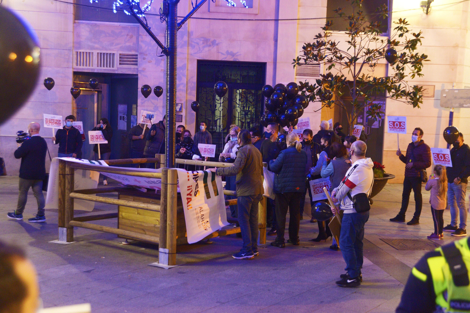 Fotos de la concentracíon de los hosteleros de La Línea