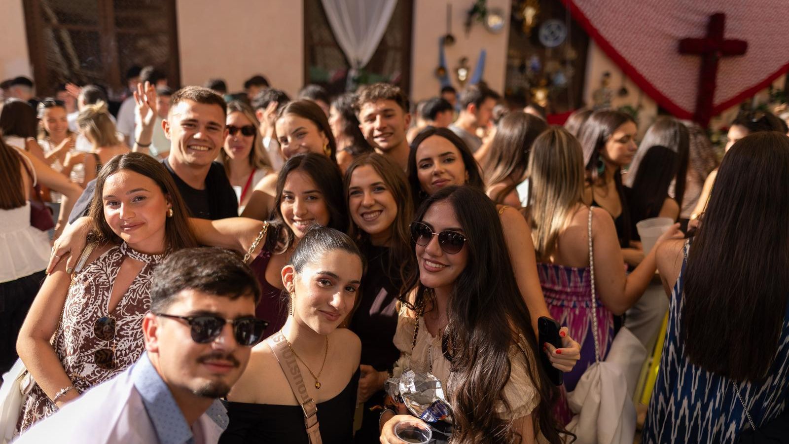 Encuéntrate en la mejores fotos del Día de la Cruz de Granada