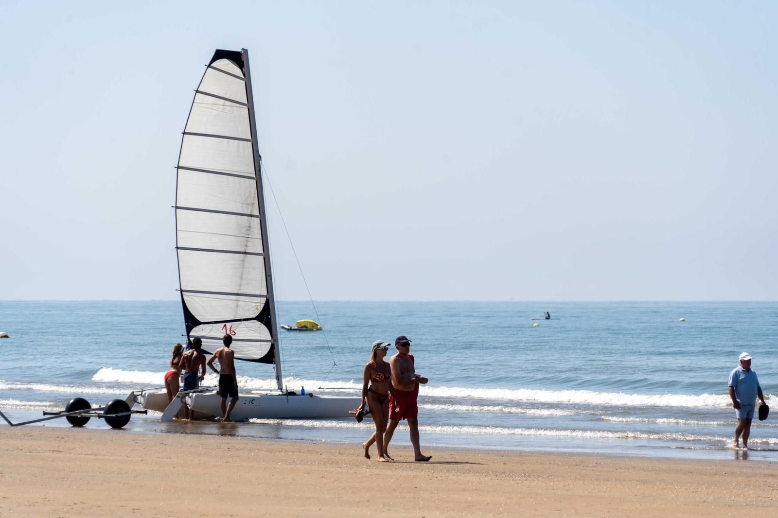 Ambiente de las playas de Punta Umbría la mañana del sábado 9 de agosto