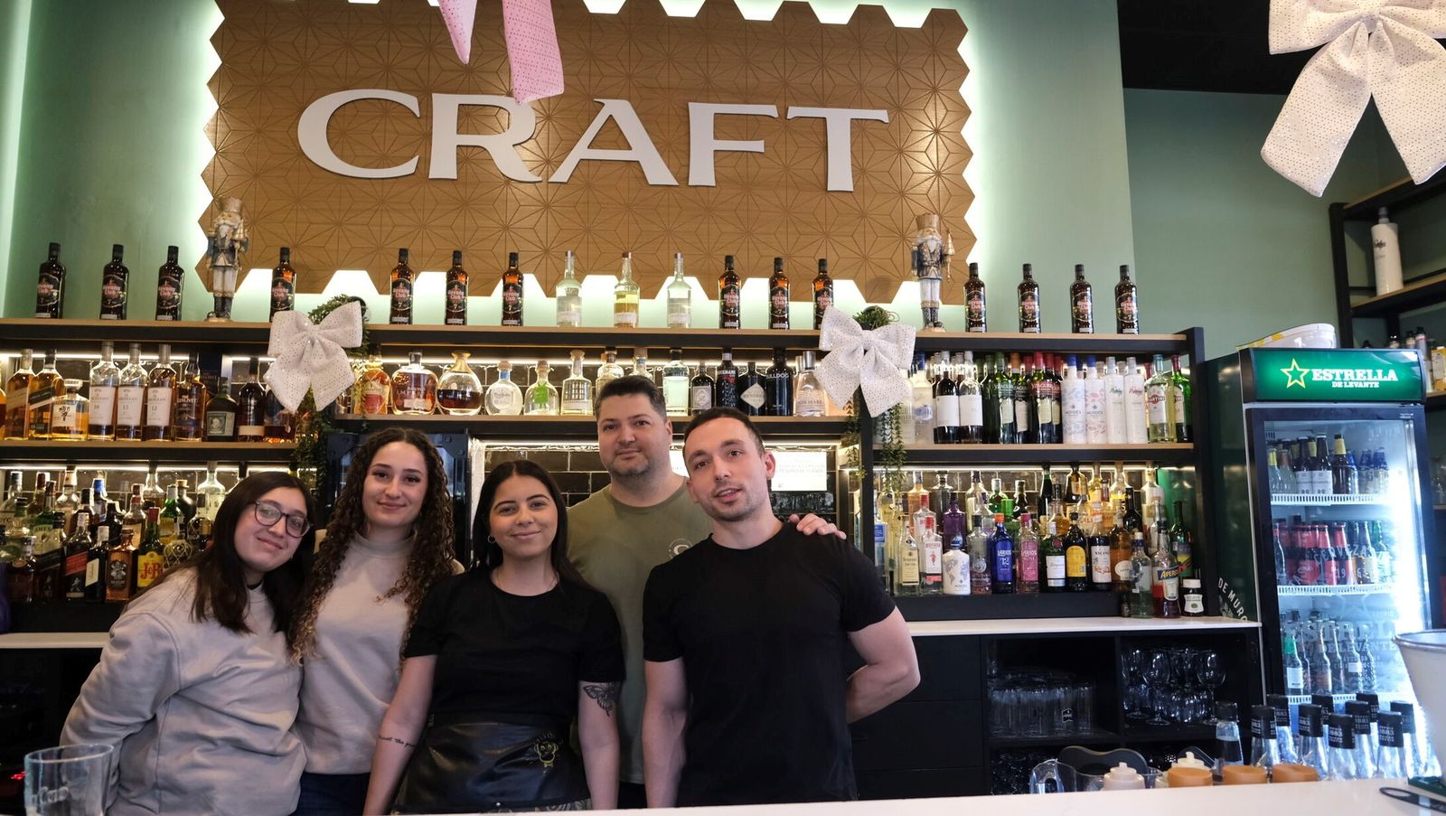 Craft Brunch & Drunch, Imperfecto Anticlub y Pícaro 213, locales de moda en la Vega y la Térmica, en imágenes