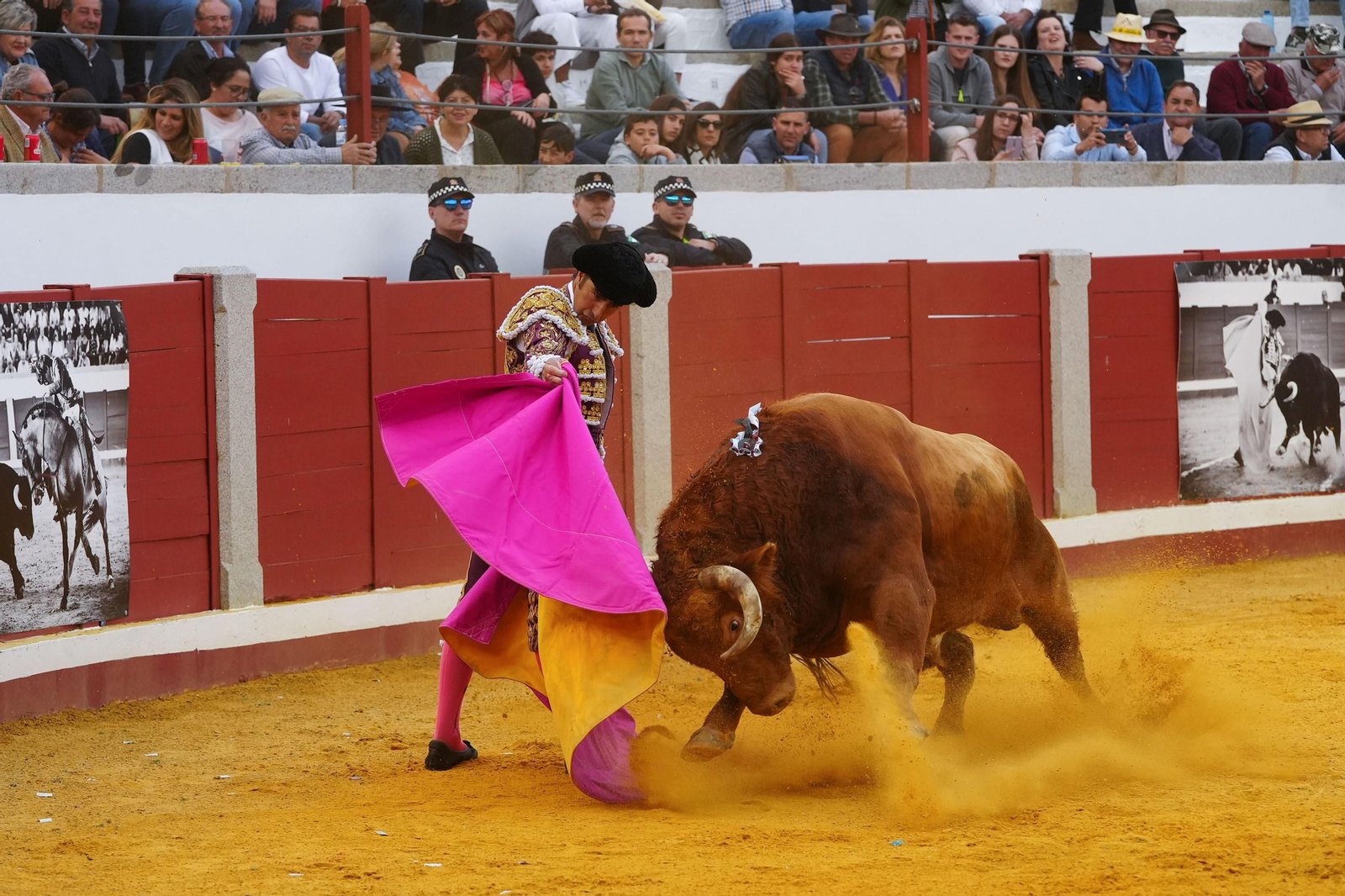 Las mejores imágenes de Manuel Morán, El Fandi y Daniel Luque en Pozoblanco