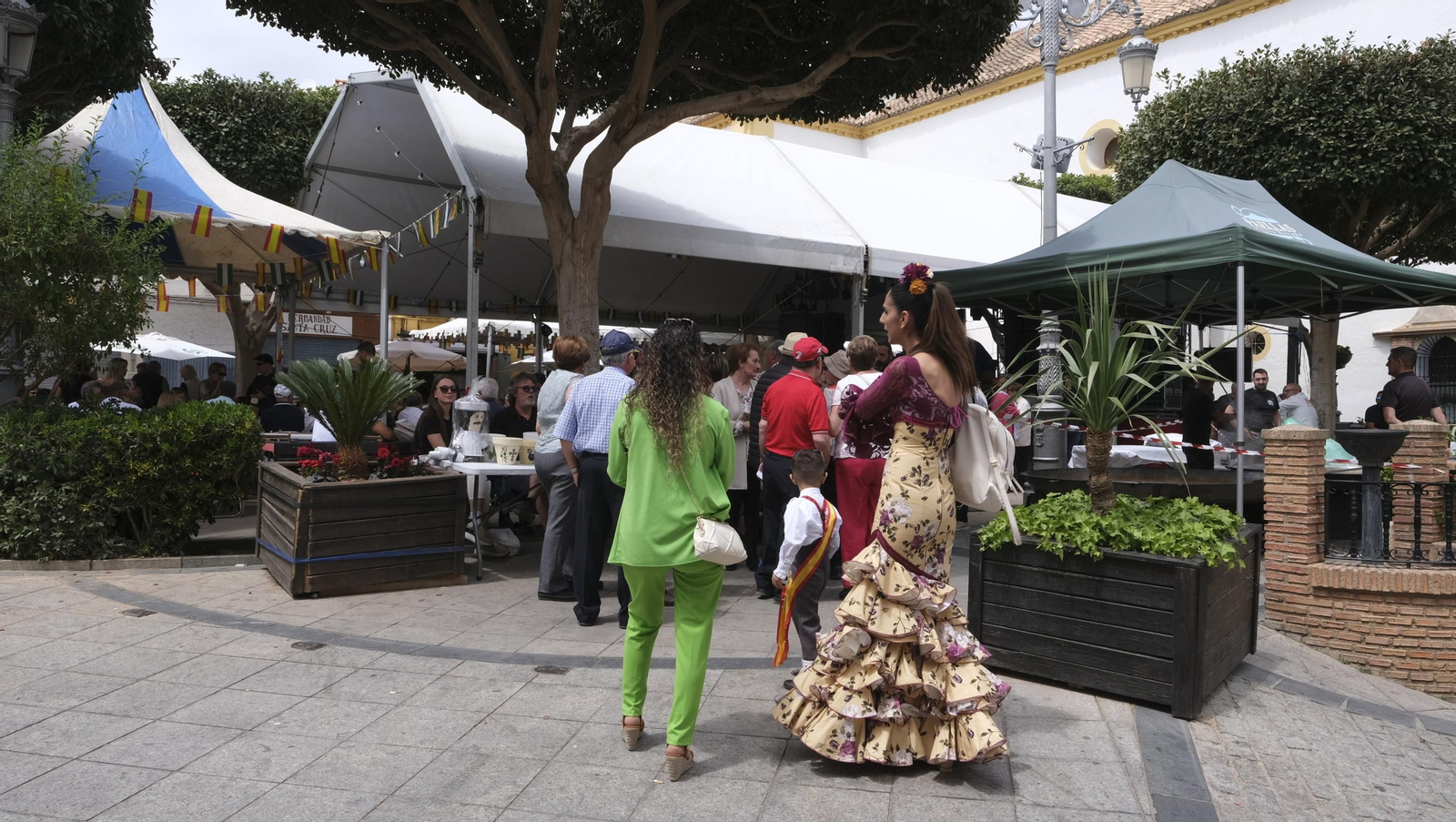 Imágenes de la paella popular en las Fiestas de Canjáyar