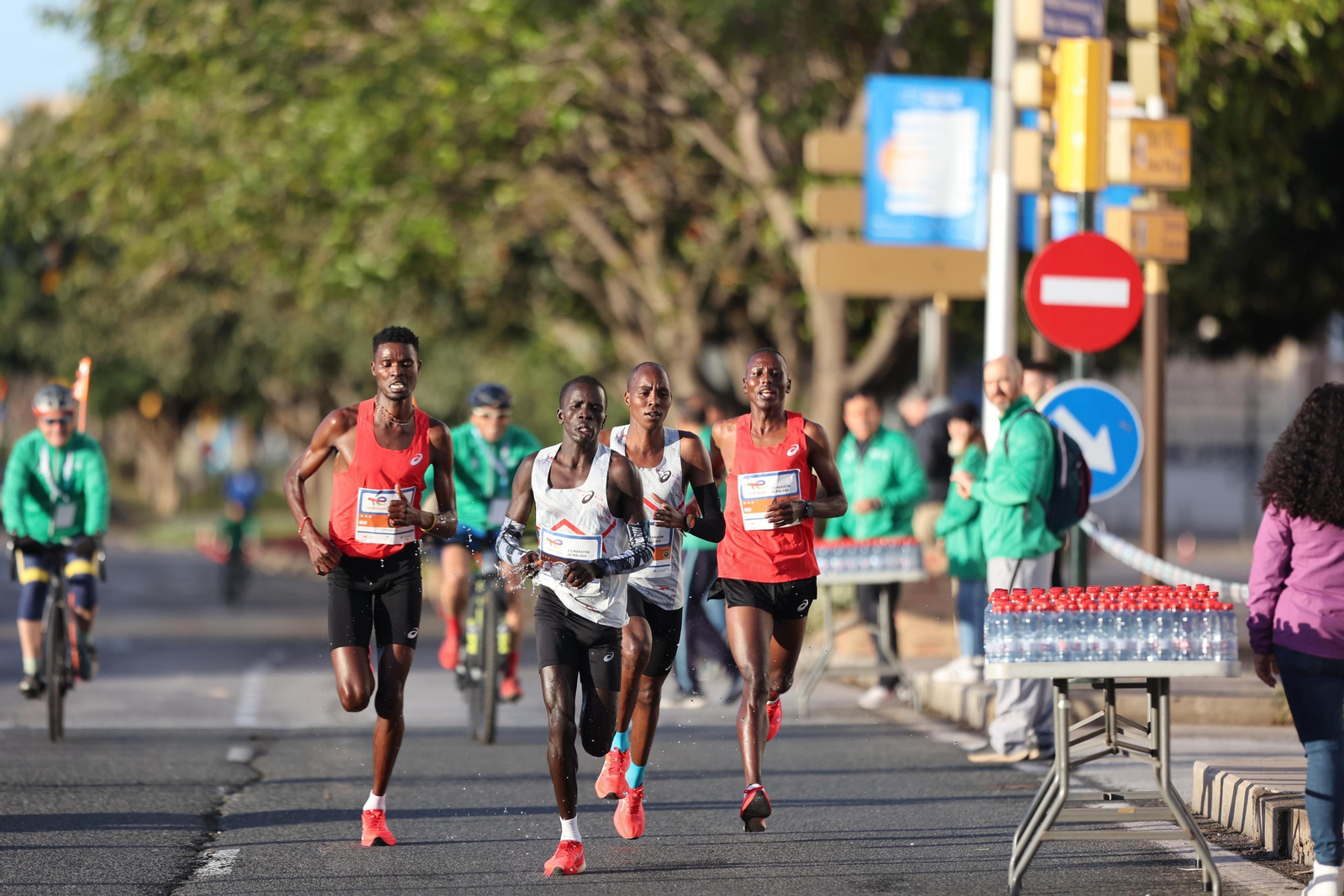 Las mejores fotos de la Media Maratón de Málaga 2024 Las mejores fotos de la Media Maratón de Málaga 2024