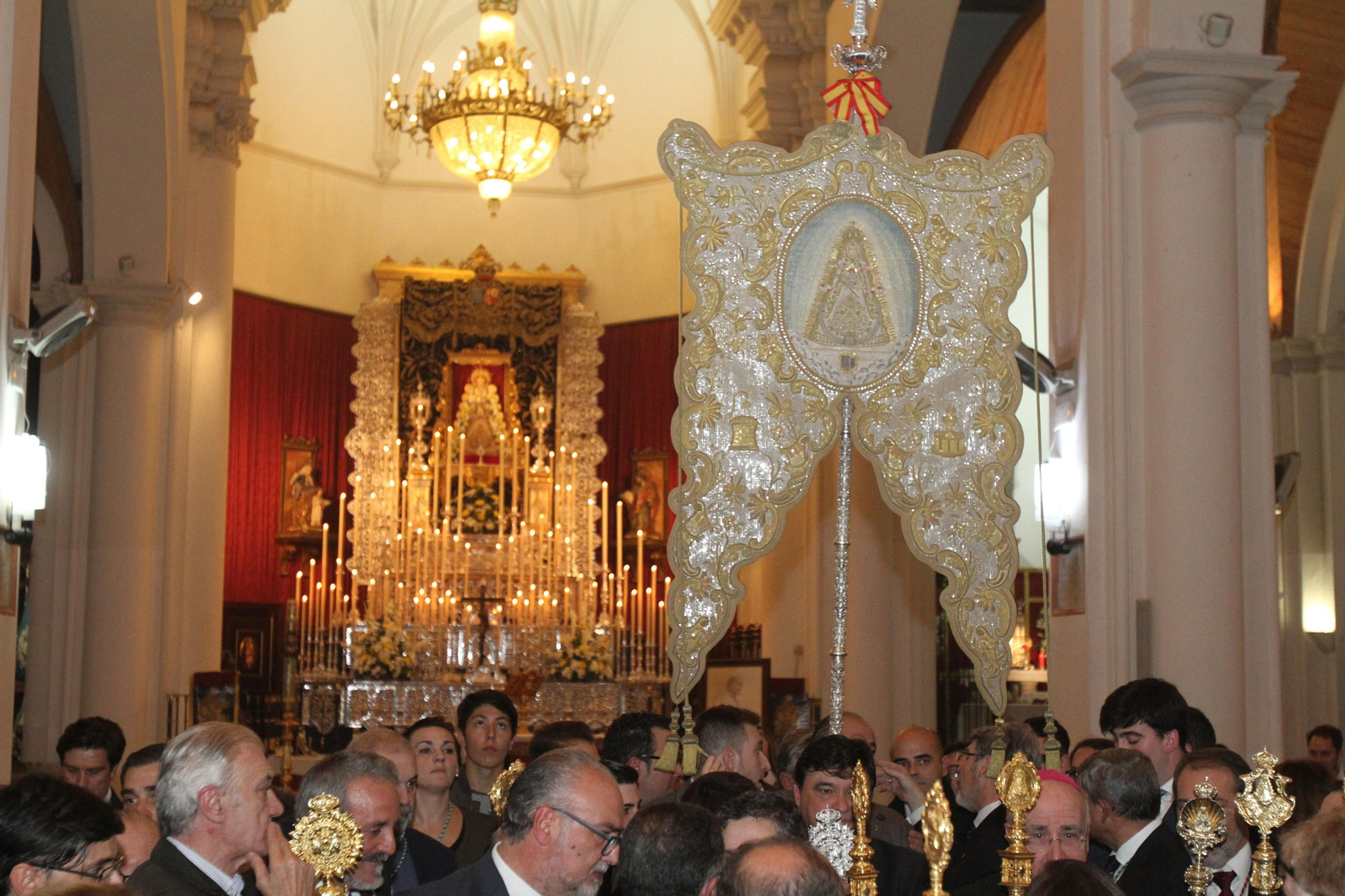 Imágenes del Recorrido del Rosario Glorioso de La Magna Rociera
