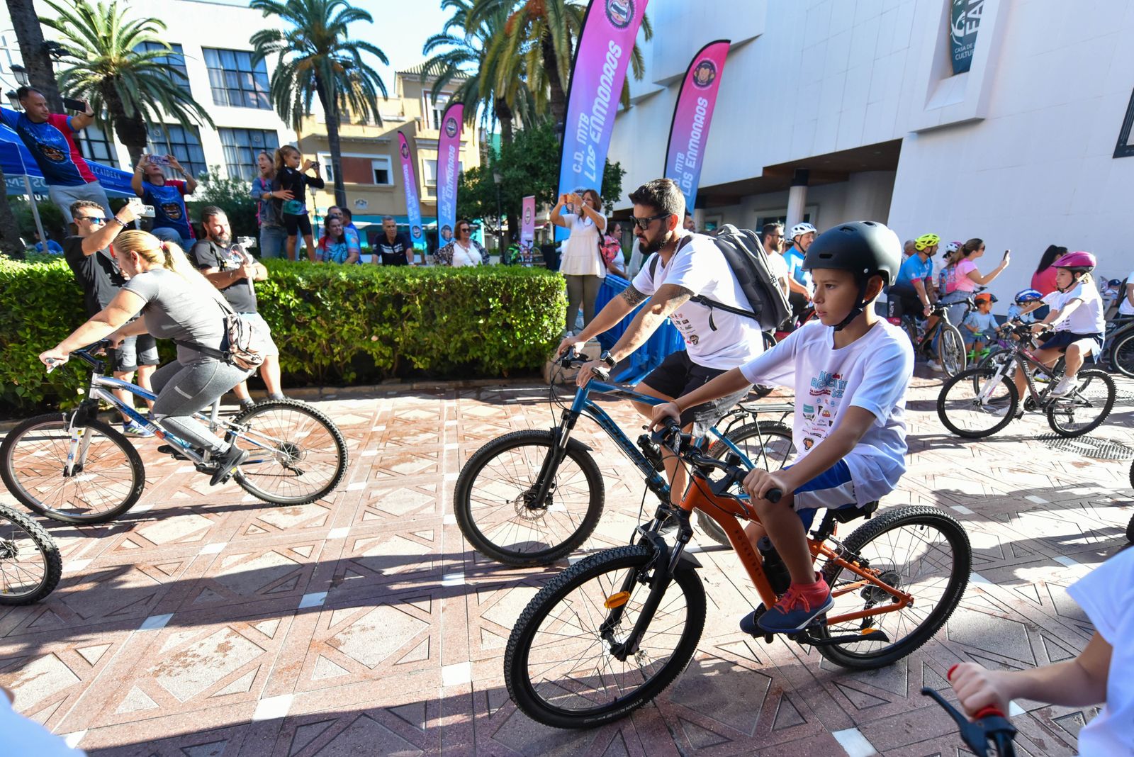Las fotos del Día de la Bicicleta en La Línea