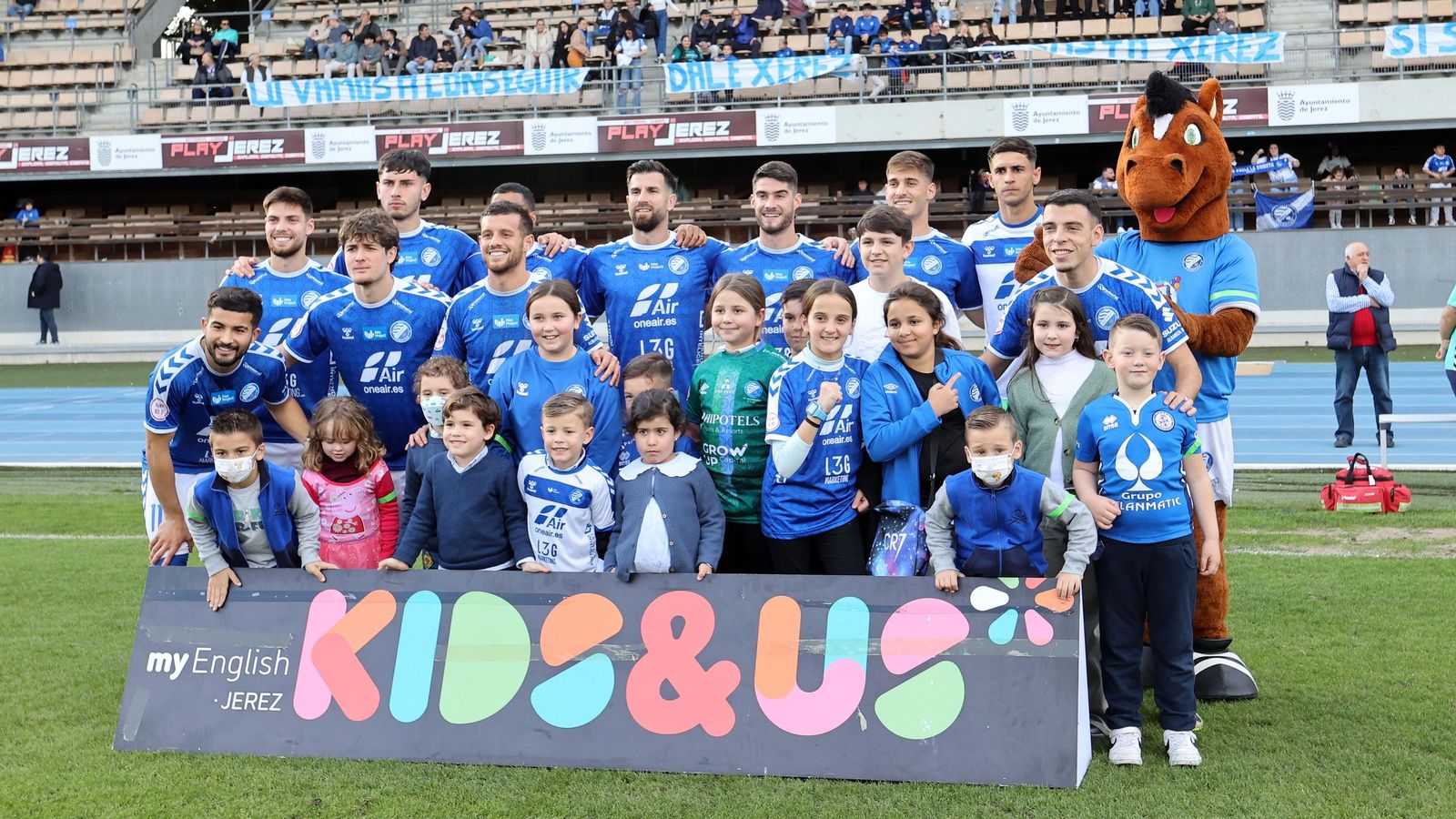 Imágenes del Xerez DFC contra el Águilas FC