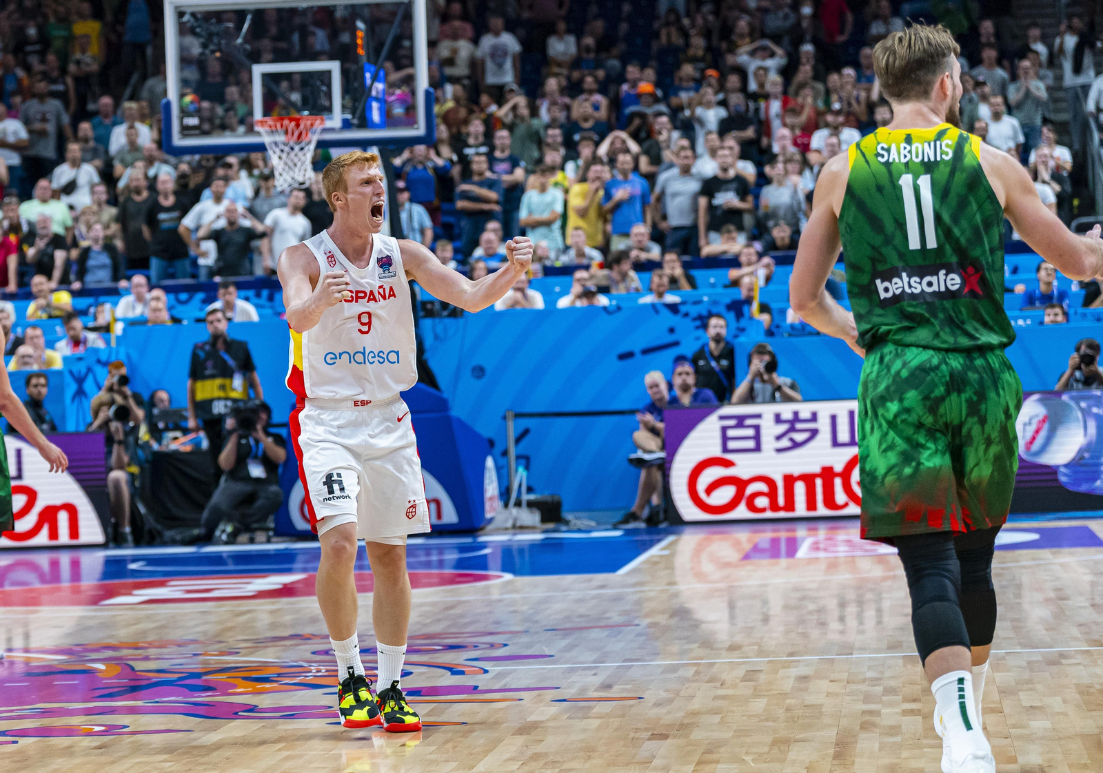 Alberto Díaz, ante Lituania.