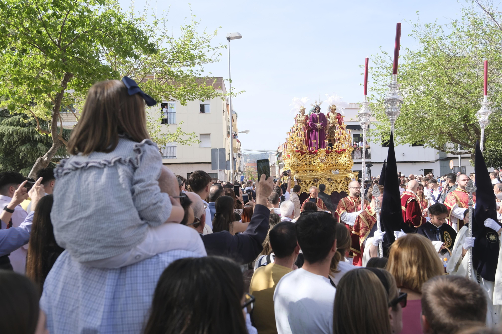 Lunes Santo en Córdoba: la procesión de la Estrella, en imágenes