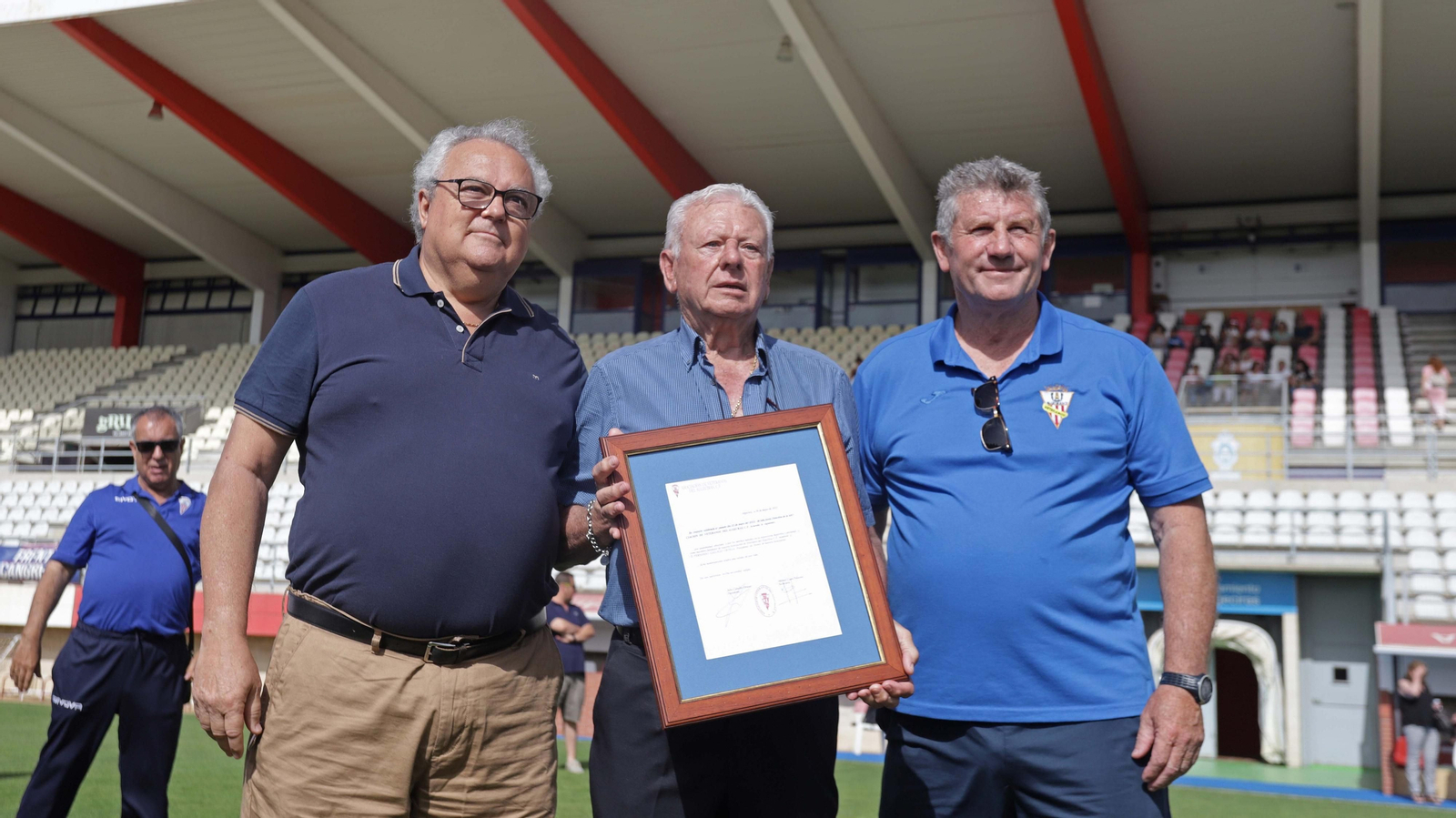 Fotos del triangular de homenaje a Fernando Gallego de los Veteranos del Algeciras CF