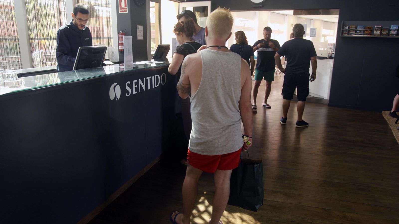 Los hoteles garantizan que cubrirán el servicio de los afectados por la quiebra.