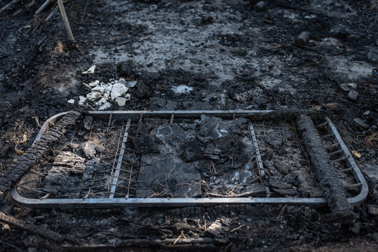 Imágenes del incendio en el poblado chabolista de Lucena del Puerto