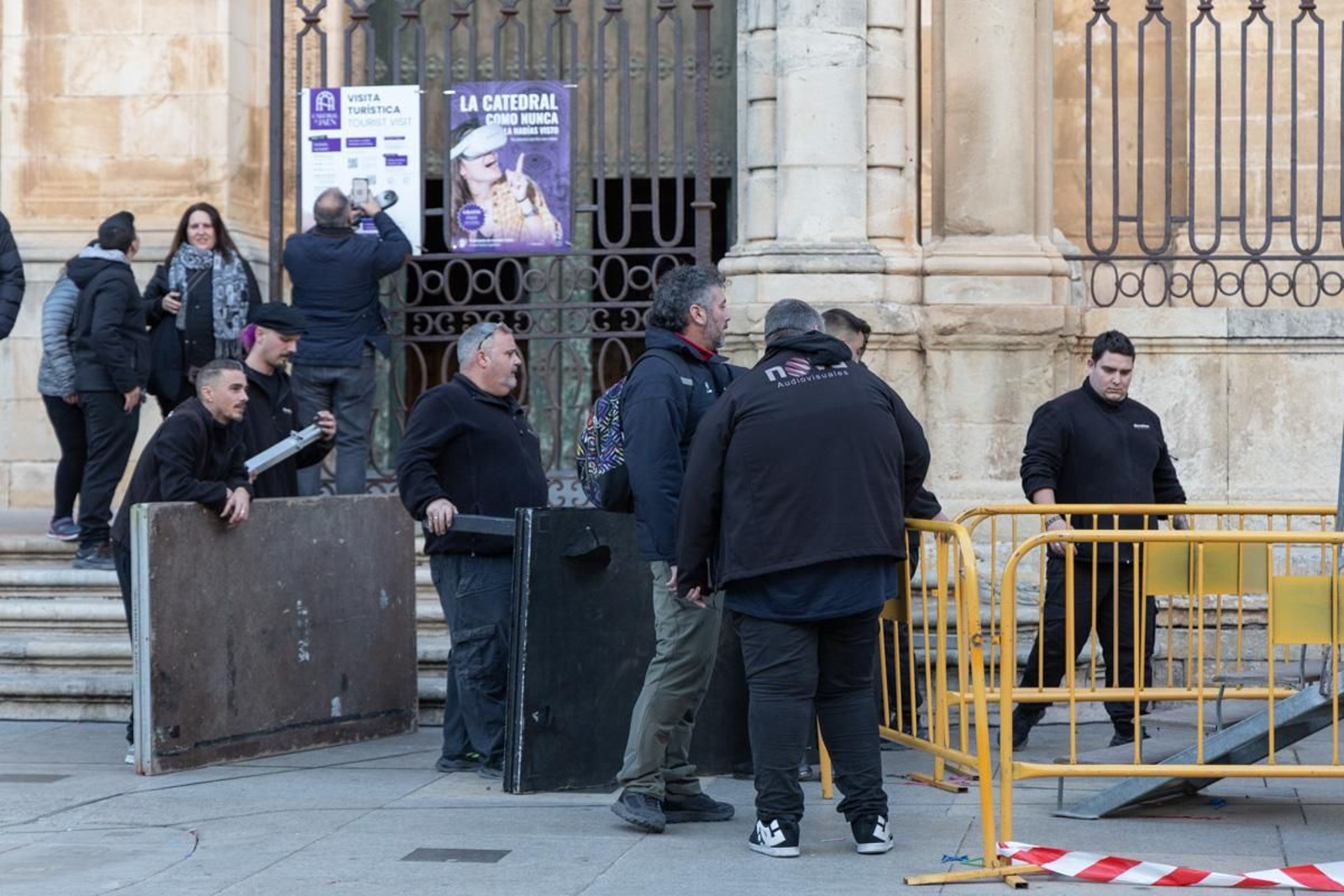 El trabajo tras las campanadas de Canal Sur en la Plaza de Santa María