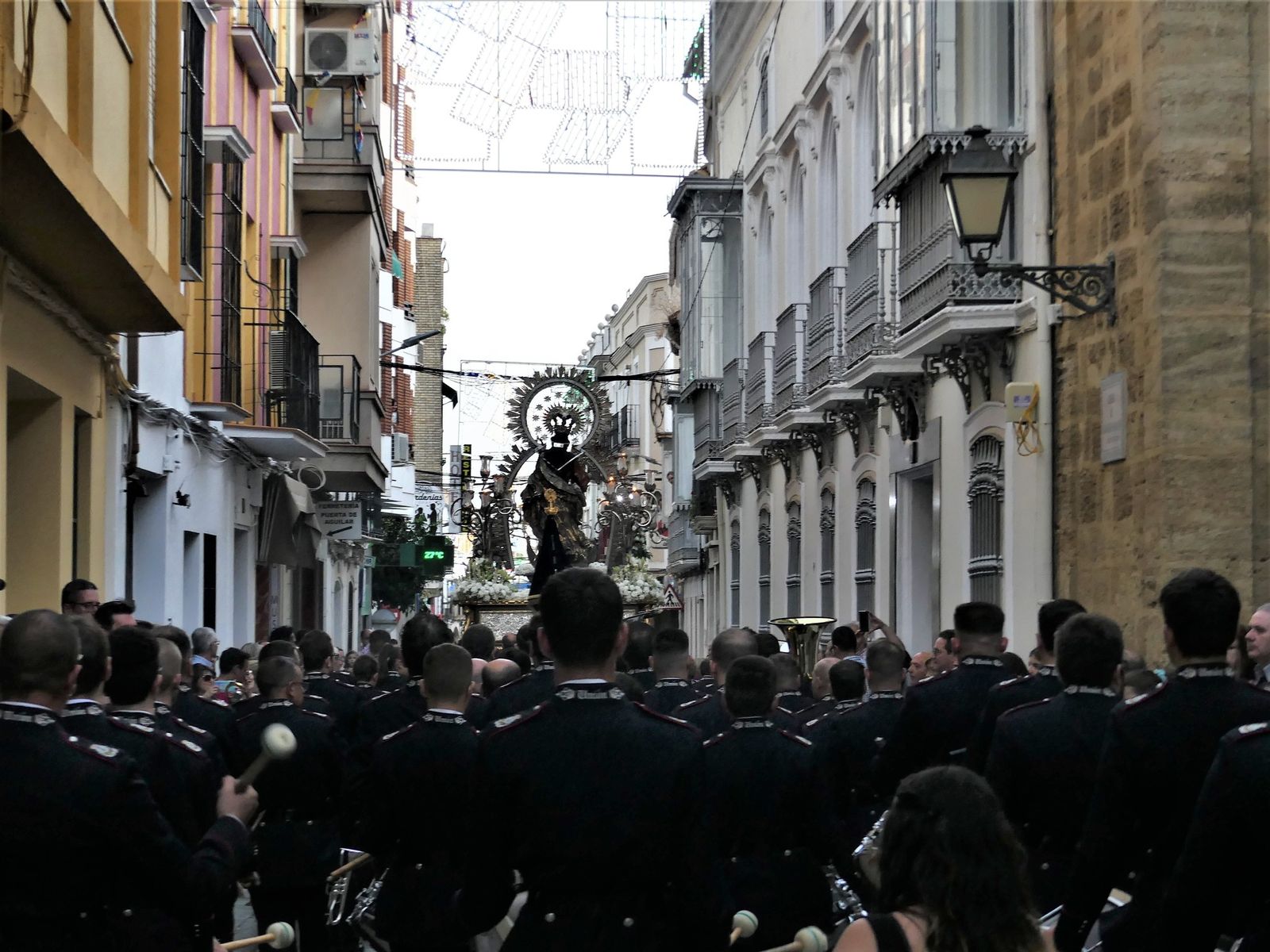 La Virgen de la Aurora recorre Montilla, en fotografías