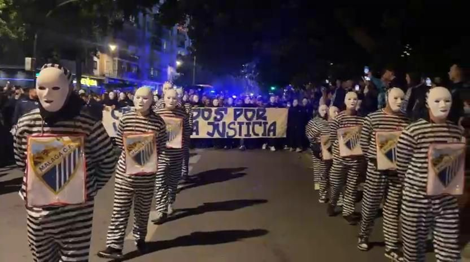 Las protestas antes del Málaga CF-Zaragoza