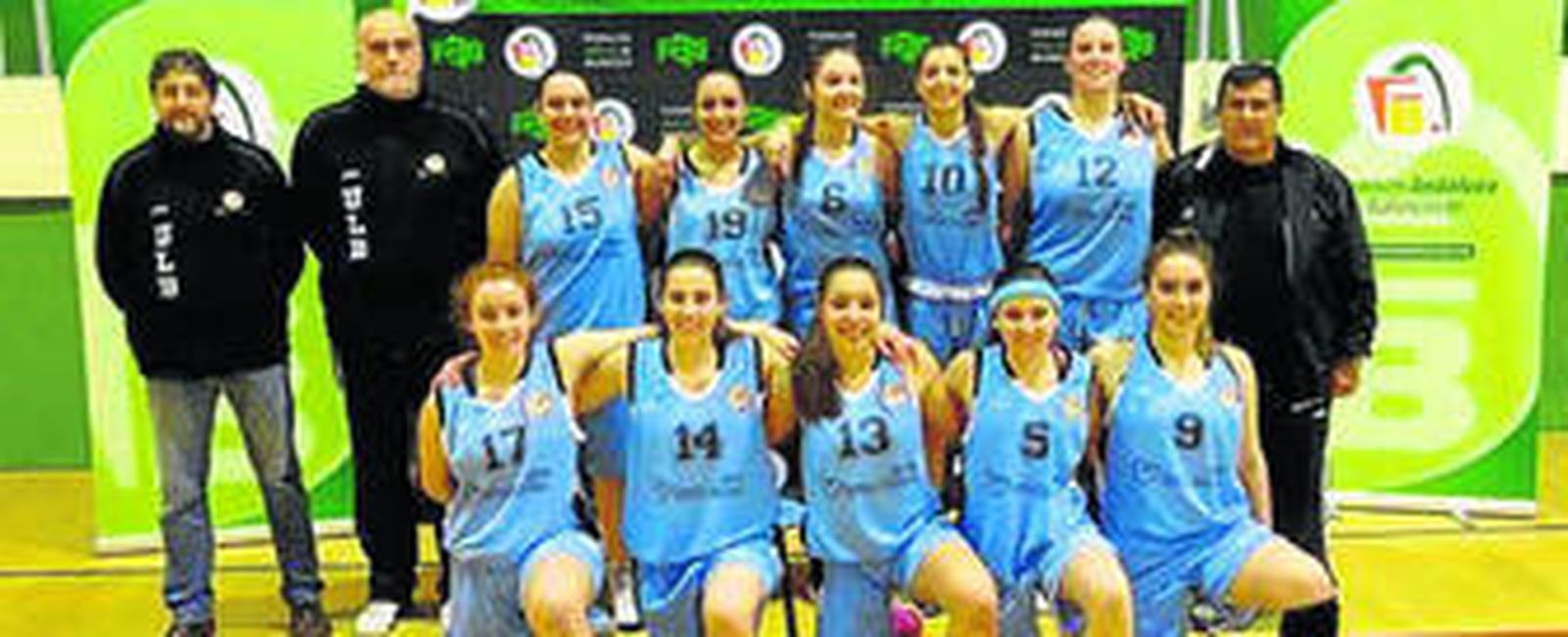 El equipo junior femenino de la Unión Baloncesto Linense.
