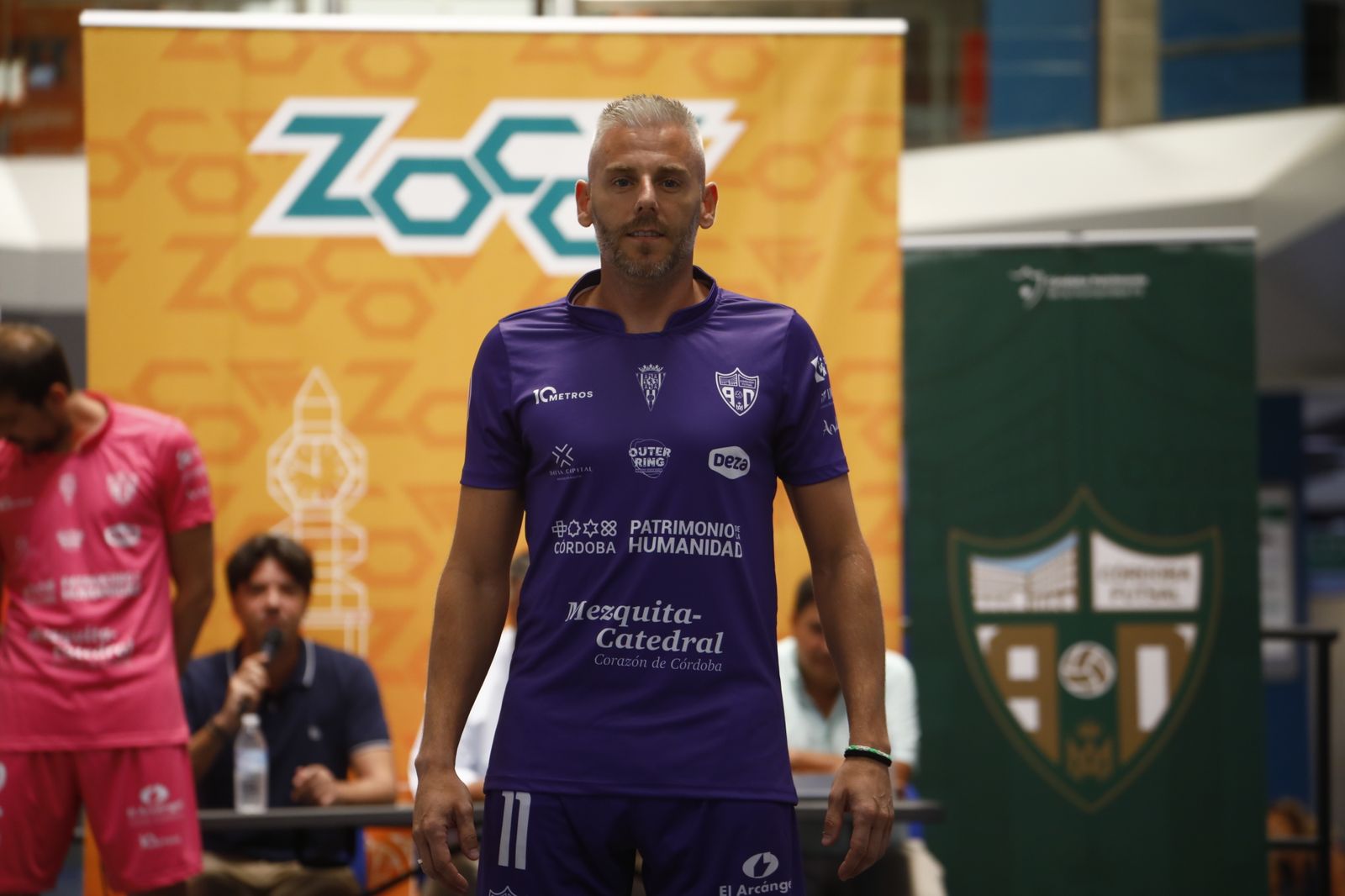 La presentación de las nuevas equipaciones del Córdoba Futsal, en imágenes