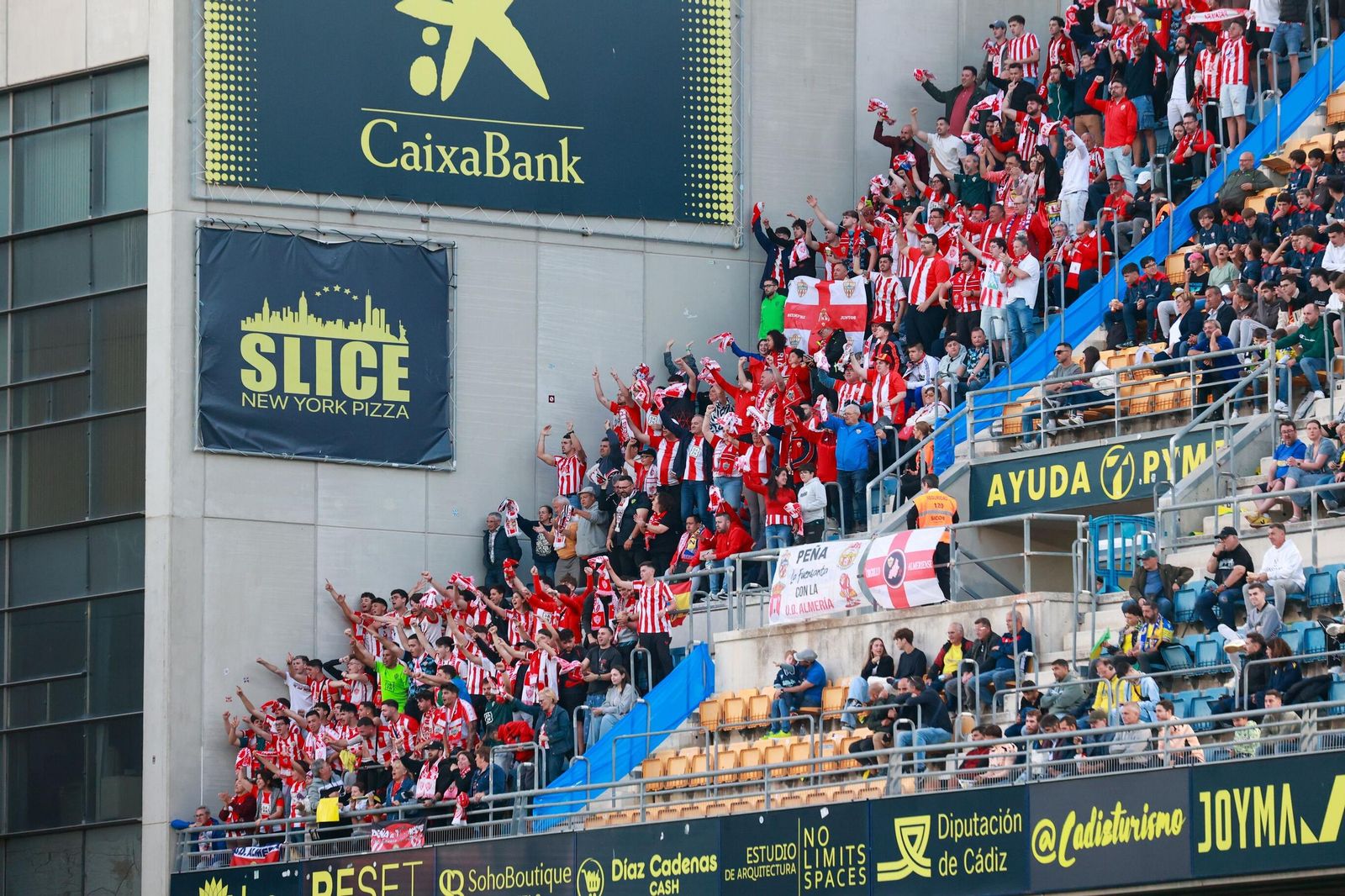 La afición indálica acompañará a los suyos en el decisivo duelo ante el Racing