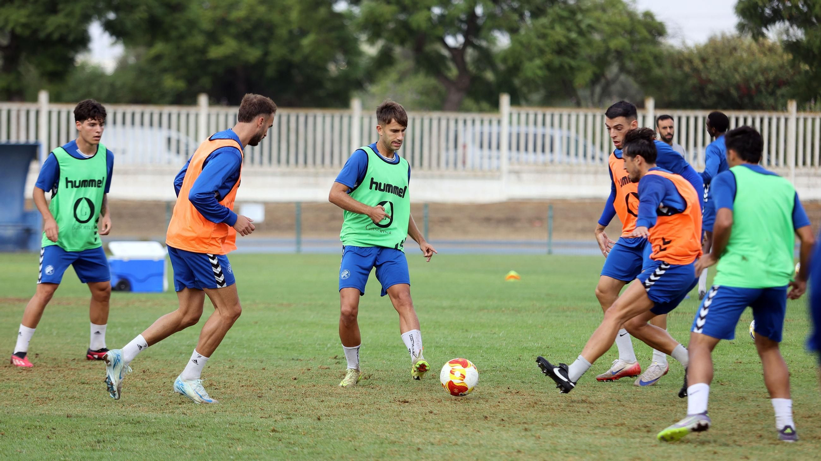 Primer entrenamiento del nuevo entrenador en el Xerez DFC