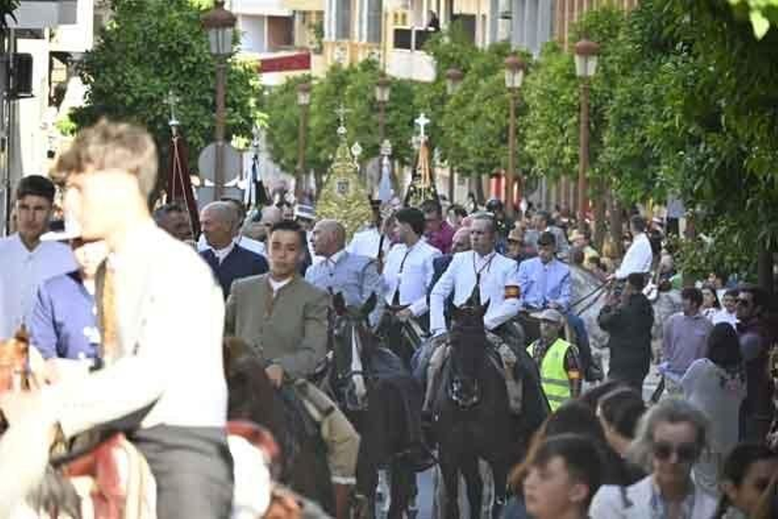 Las mejores imágenes de los peregrinos en la salida de Emigrantes