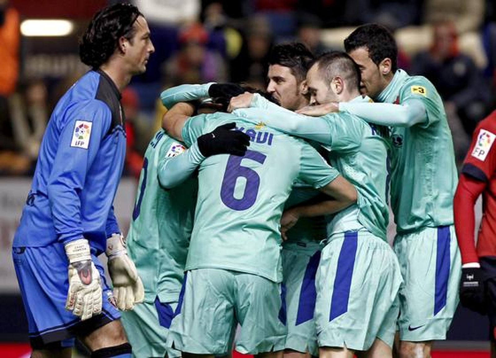 El Barcelona gana con facilidad a Osasuna en Pamplona. / EFE