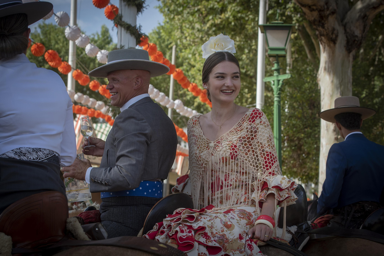 Recta final en un veraniego jueves de Feria de Abril 2023