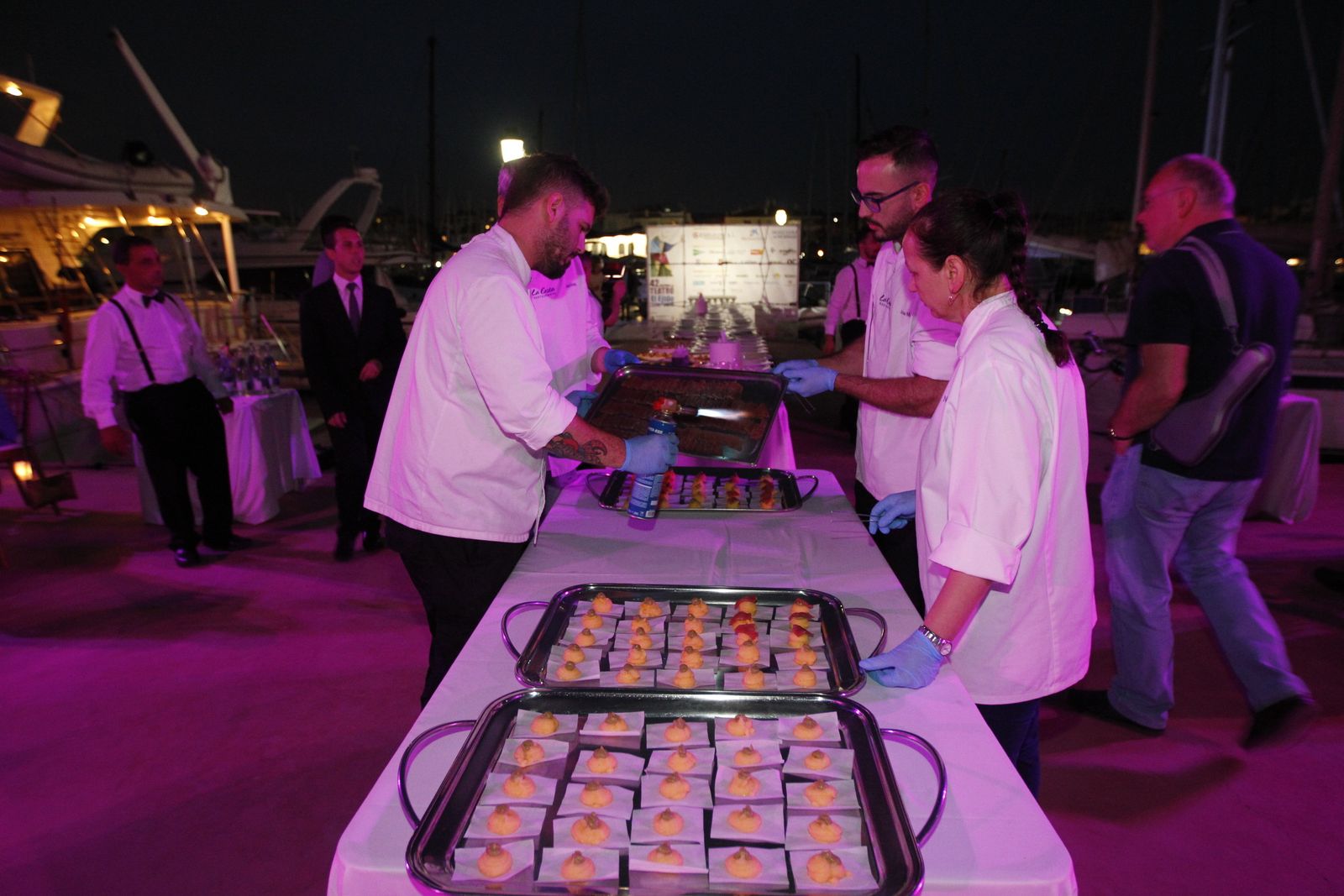 Fotogalería Teatro Comestible. Festival Teatro El Ejido. Puerto Almerimar